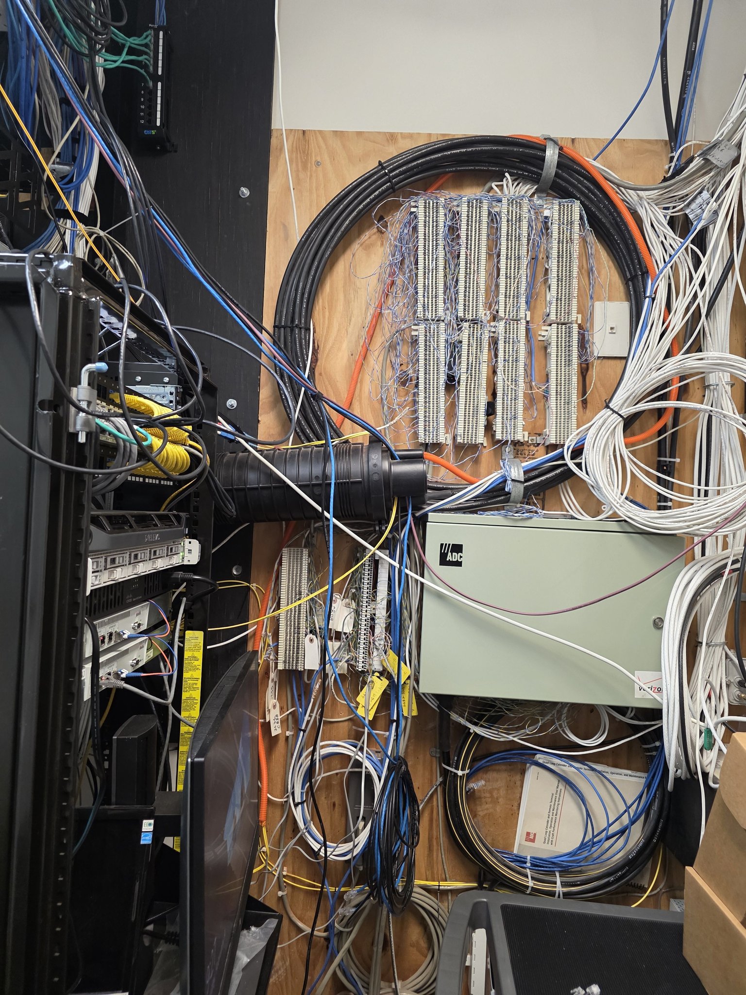 Low Voltage Nation Group | Verizon tech has to go by the rules and ...
