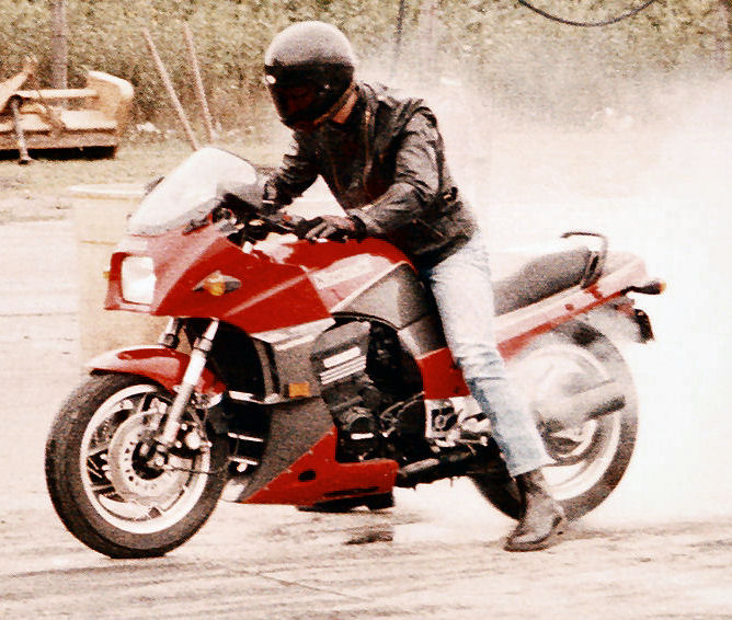 Experience with 1994 Kawasaki Ninja ZX9R?