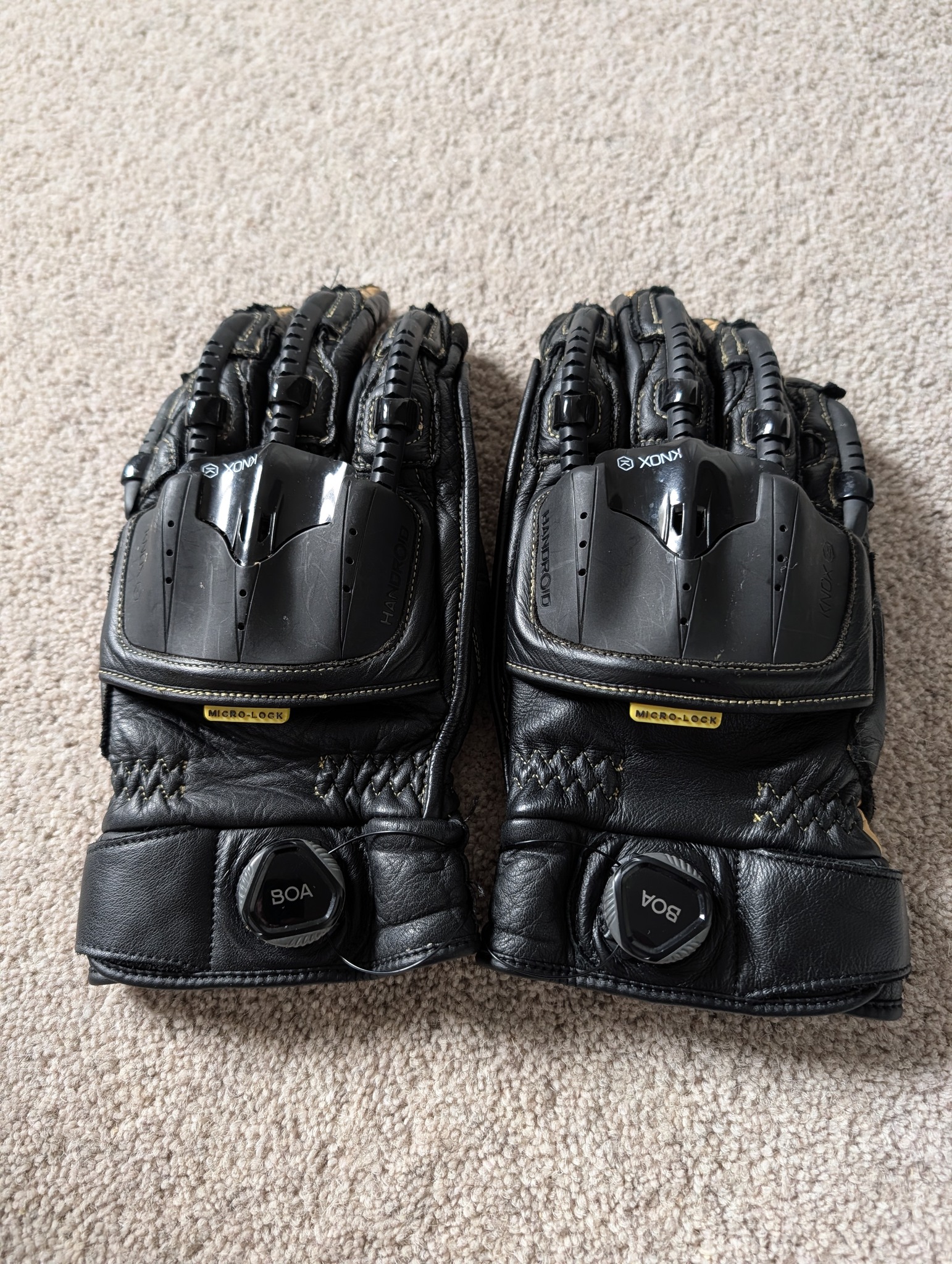 Where to find Blue Knox Handroids MK4 or MK5 gloves in large?