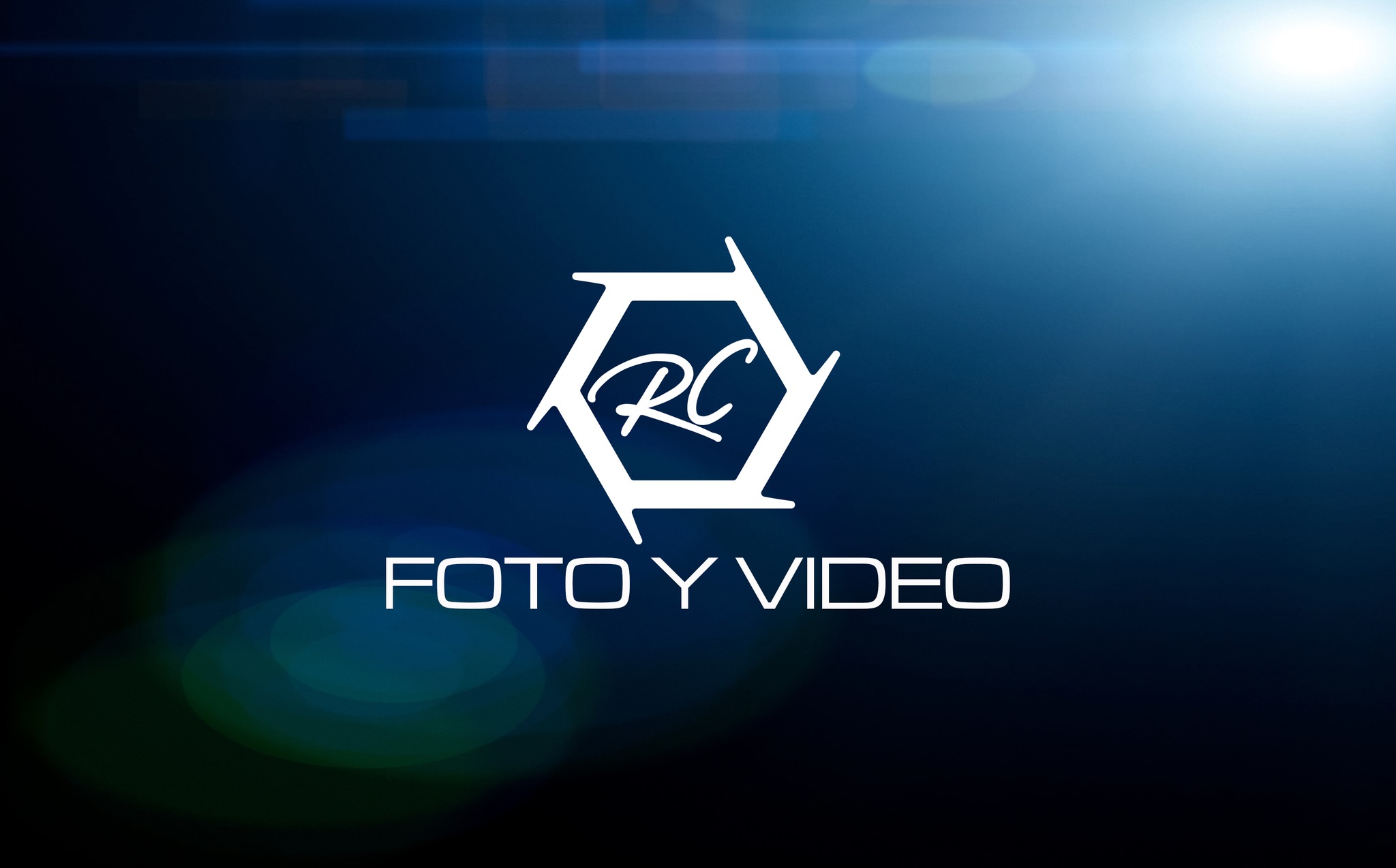Roberto Castro - Felicitaciones a María en sus XV años.... | Facebook