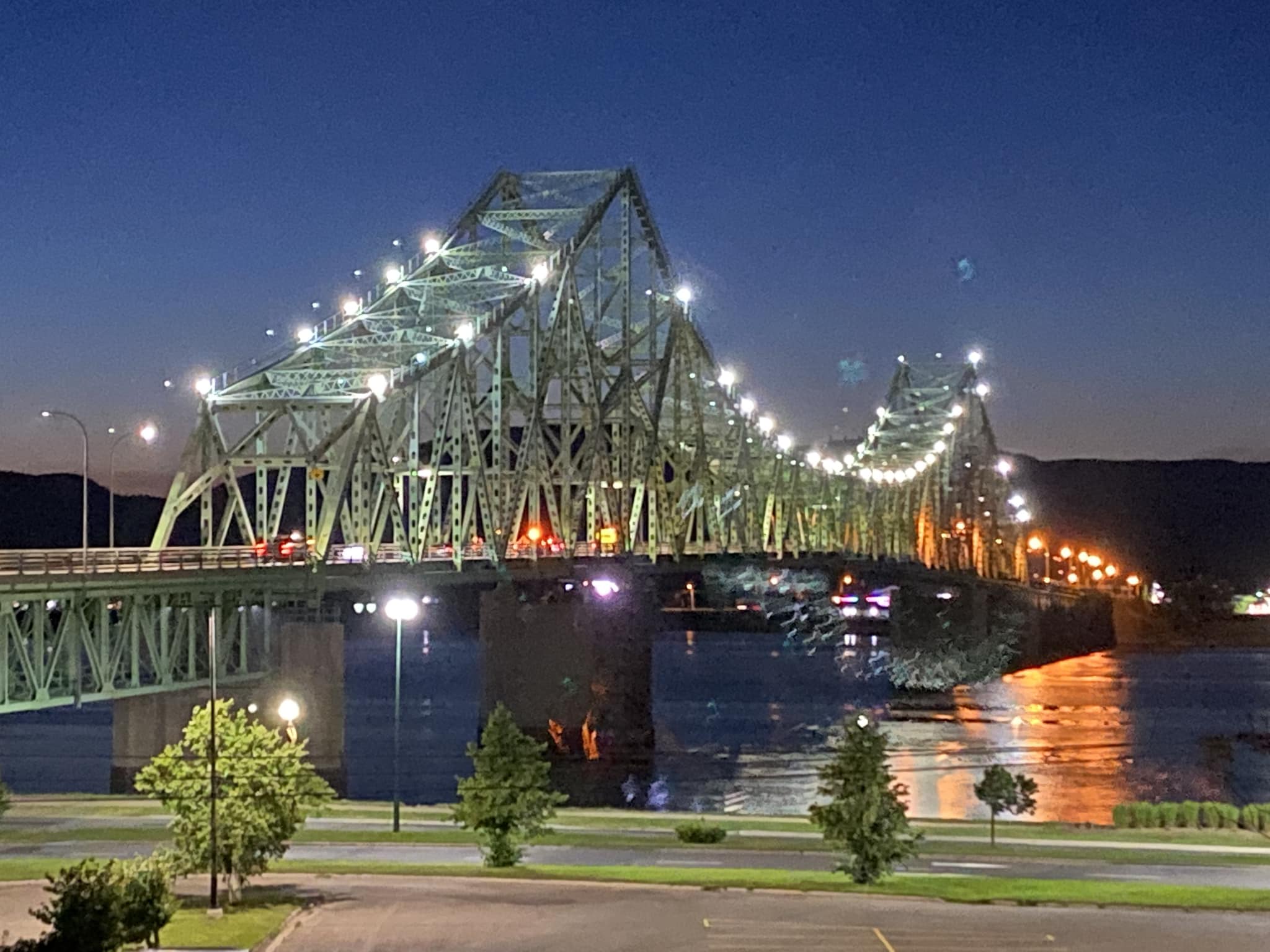📍J.C Van Horne Bridge,Campbellton, NB, 🇨🇦 📸credit: Karlene Firth