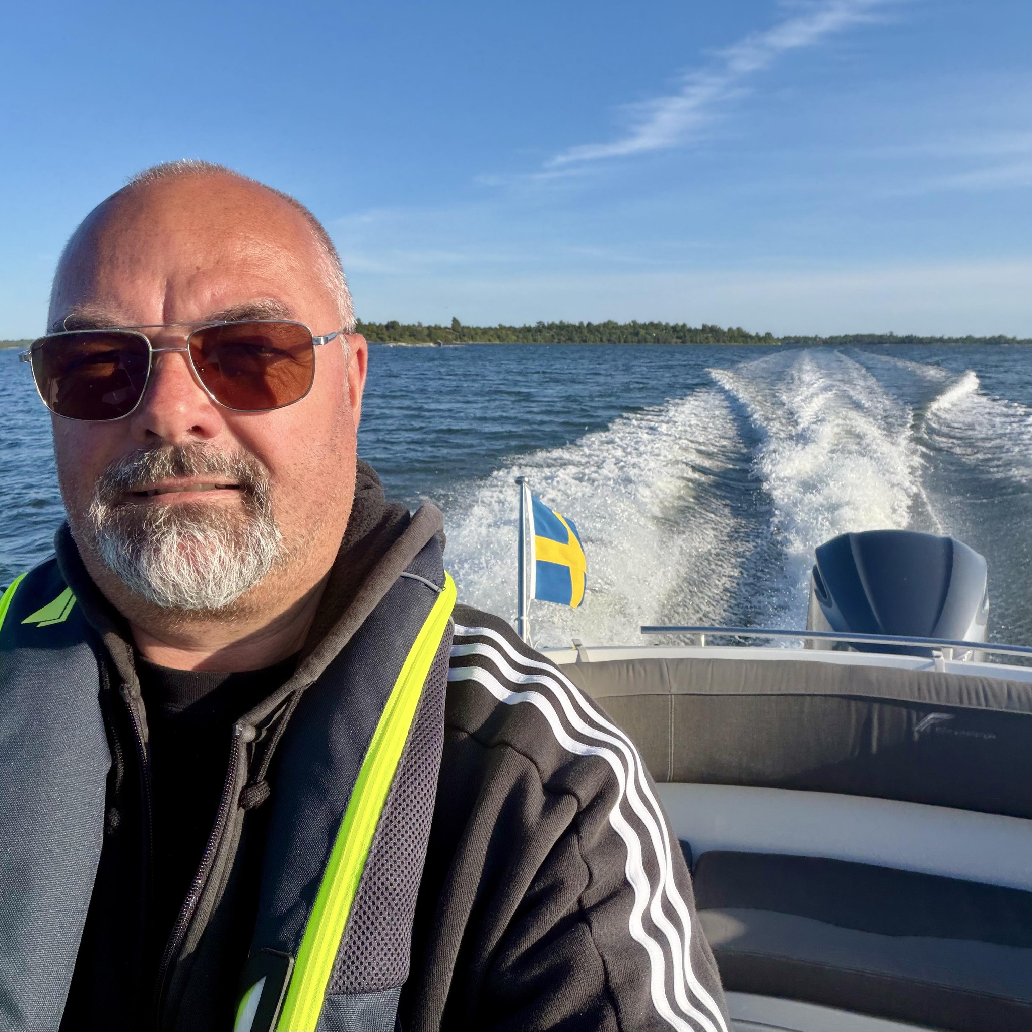 Micke Olsson - När man får möjligheten att provköra en... | Facebook