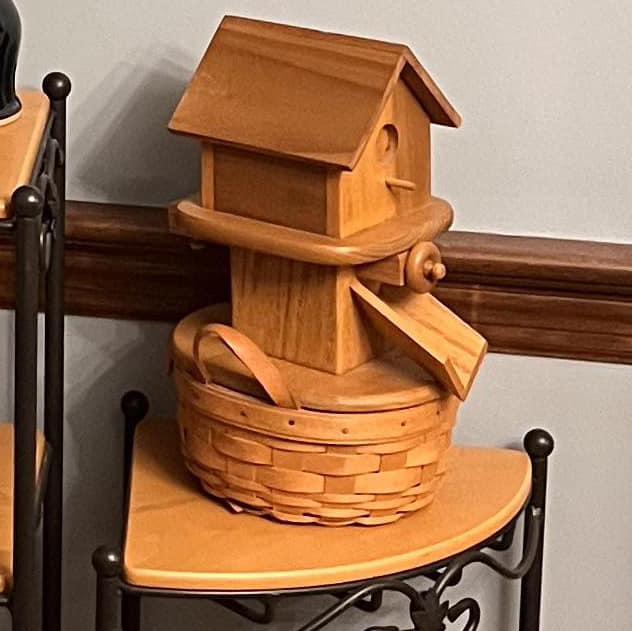 What is the name of this 1996 Longaberger basket with birdhouse lid?