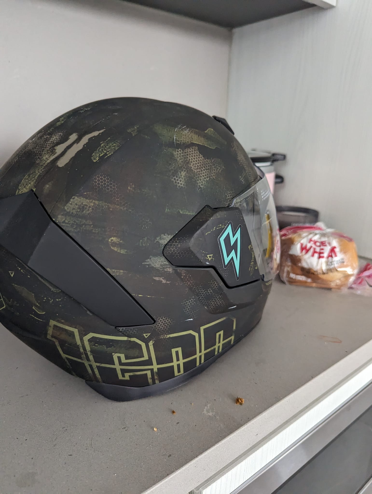 icon airflite battlescar 2 helmet for sale (CLOSEOUT) The injection Icon Airflite Motorcycle Helmet (Battlescar