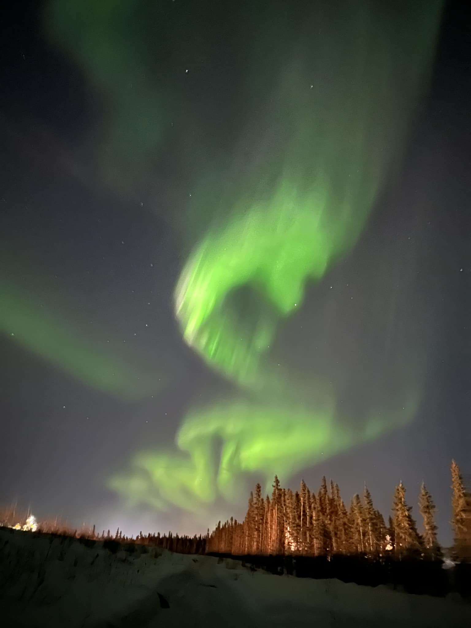 What do you see? I see a dragon in the aurora 🐉