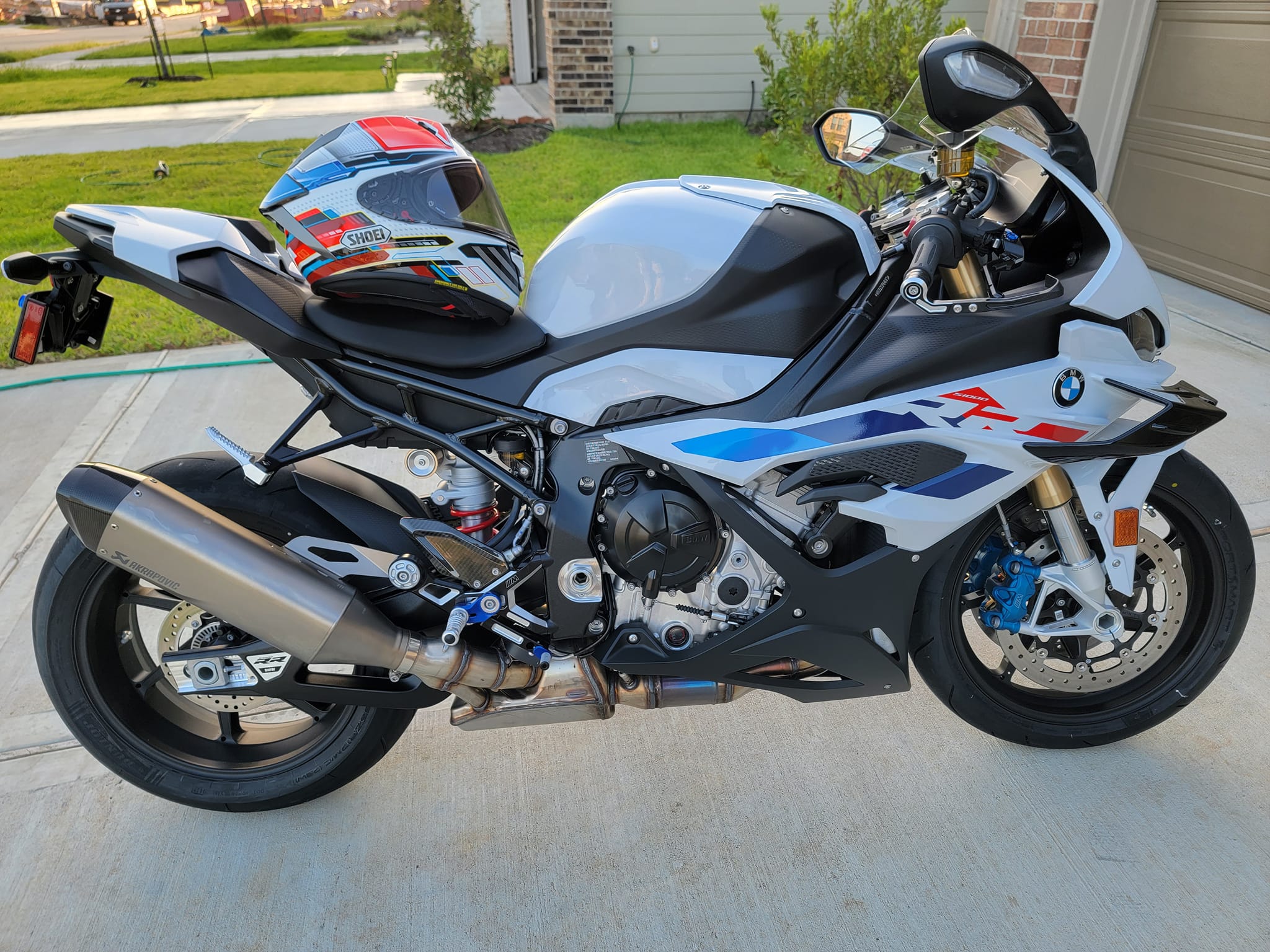 shoei bmw s1000rr helmet price Neotec 3 Satori TC-5 XS The Shoei Neotec 3 Satori Helmet is a versatile and stylish modular helmet designed for two 🏍️ 2020 S1KRR Tricolor 👽