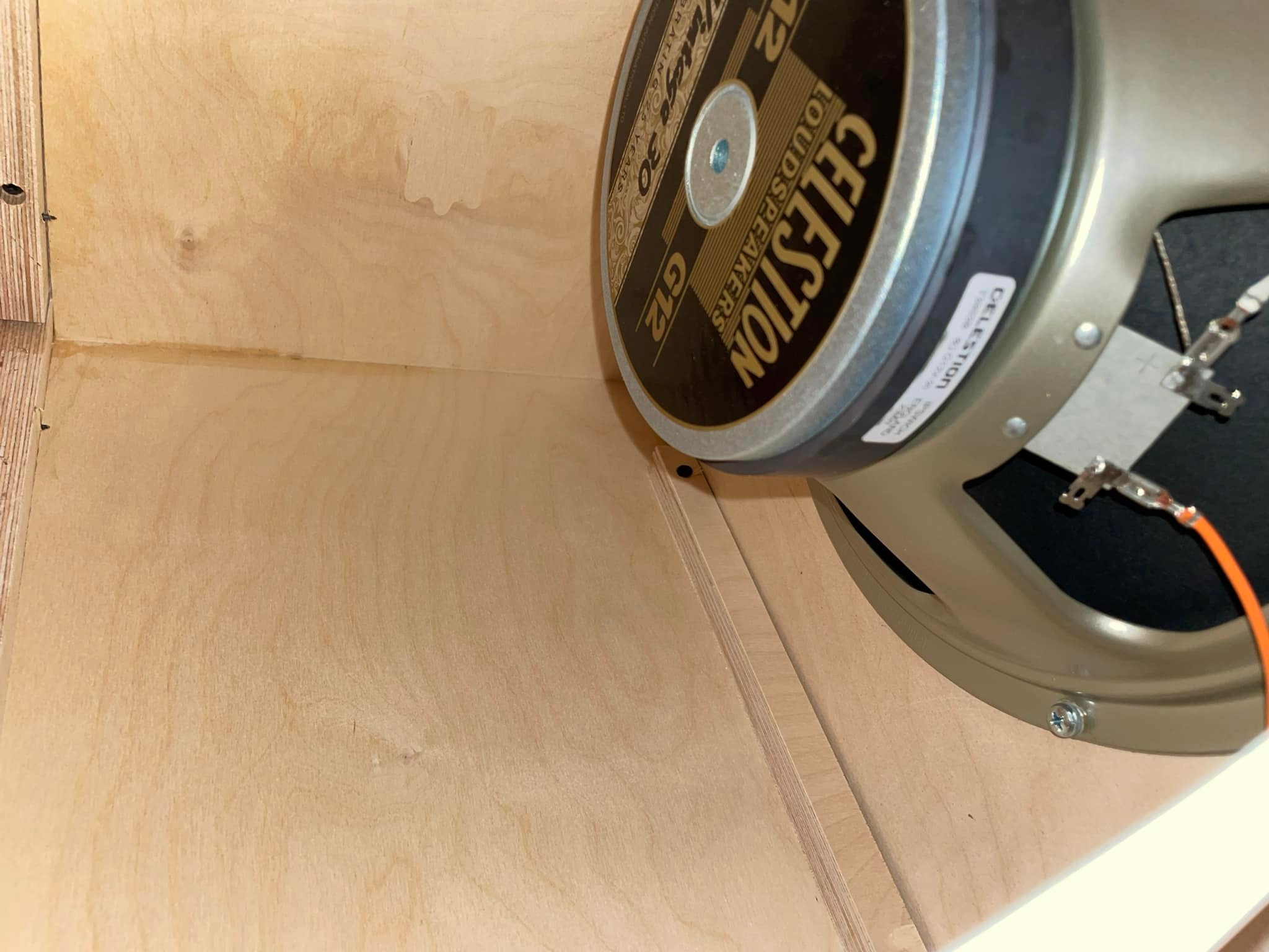 Are British V30s in the Marshall PPC212?