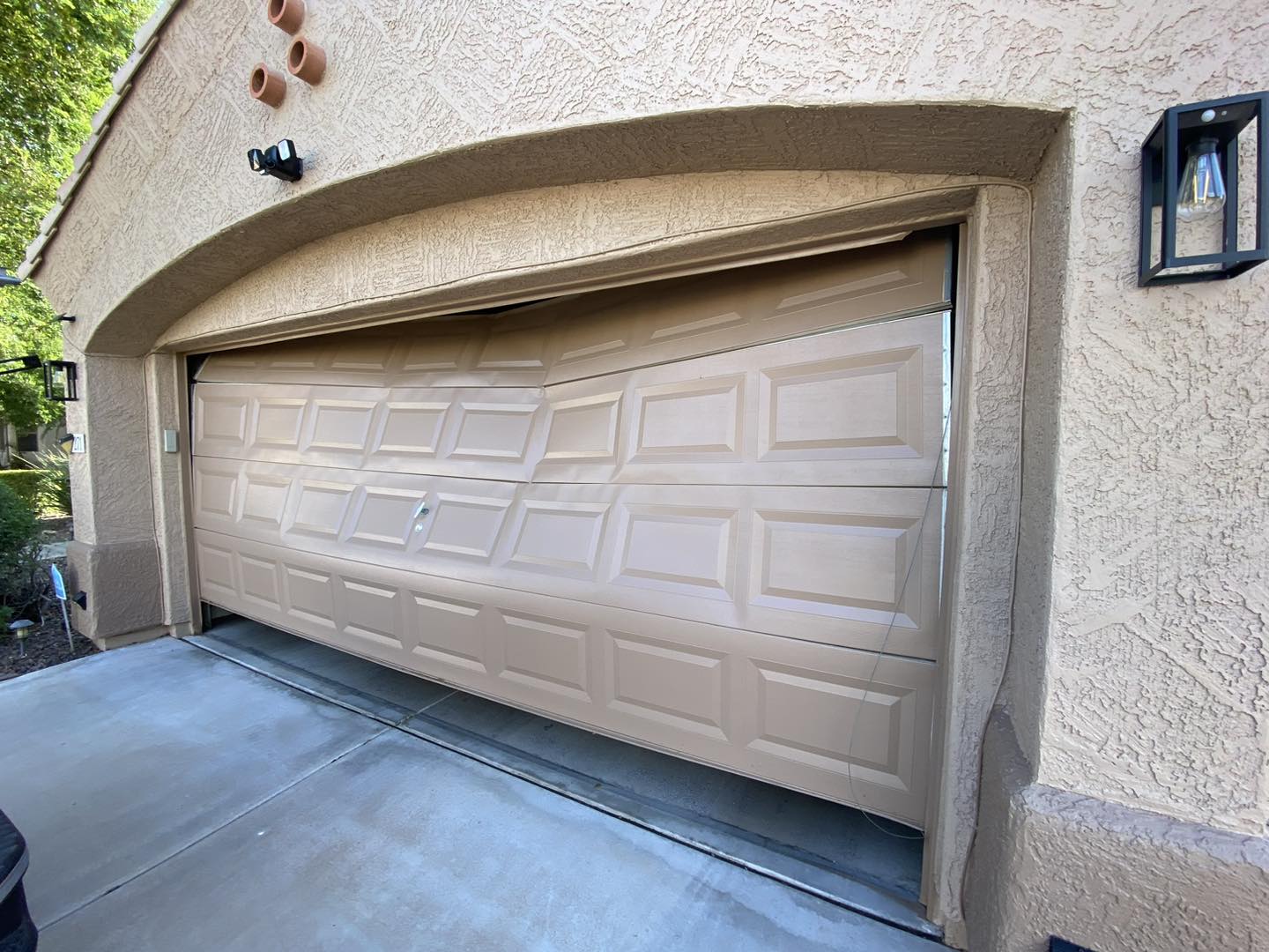 Quick Response Garage Door Service | Phoenix AZ