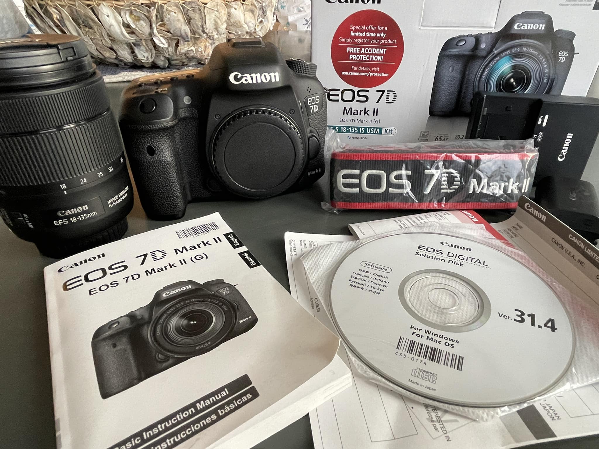 Accessoire Appareil Photo Protection Kit Protection écran Canon EOS 6D Mark II - 2 Verres Trempés 9H 2 Films PET - IDaPro