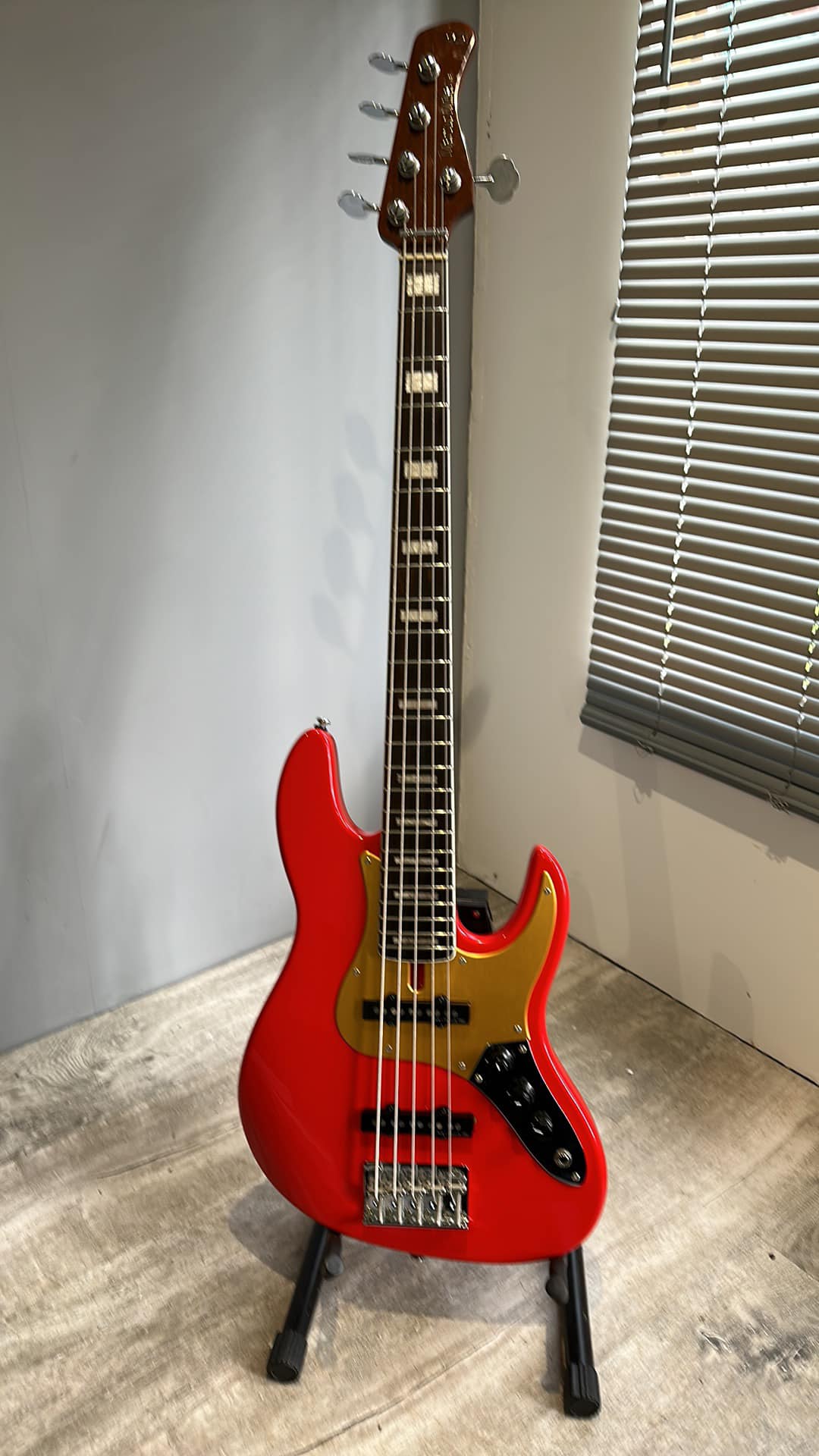 Sire V7 5弦 Gen2 John East J-RETRO DELUXE John East J Retro Deluxe