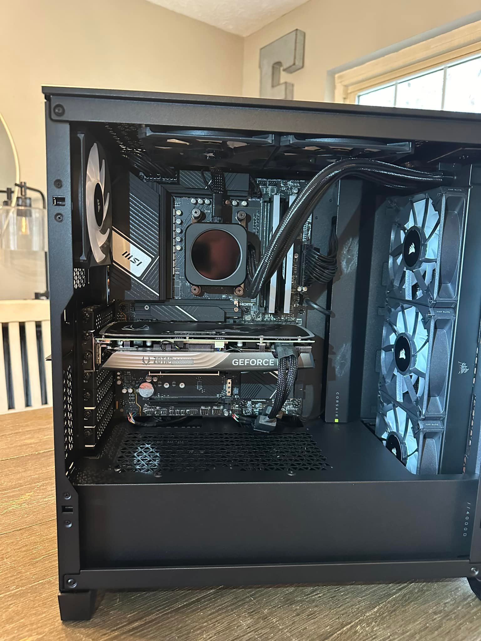 Ryzen 5 7600 build with Rtx 4070 and 32GB RAM
