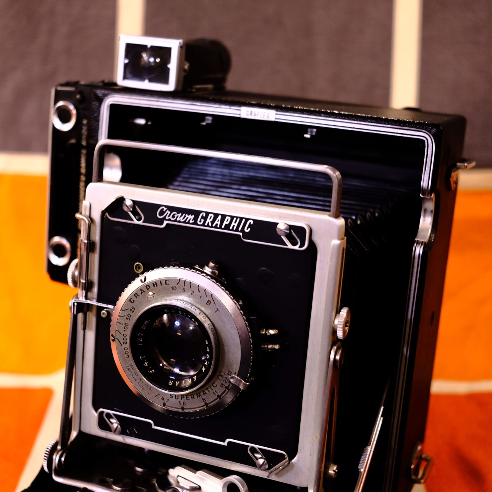 Is the Kodak Ektar 127/4.5 lens a good choice for a Graflex Crown