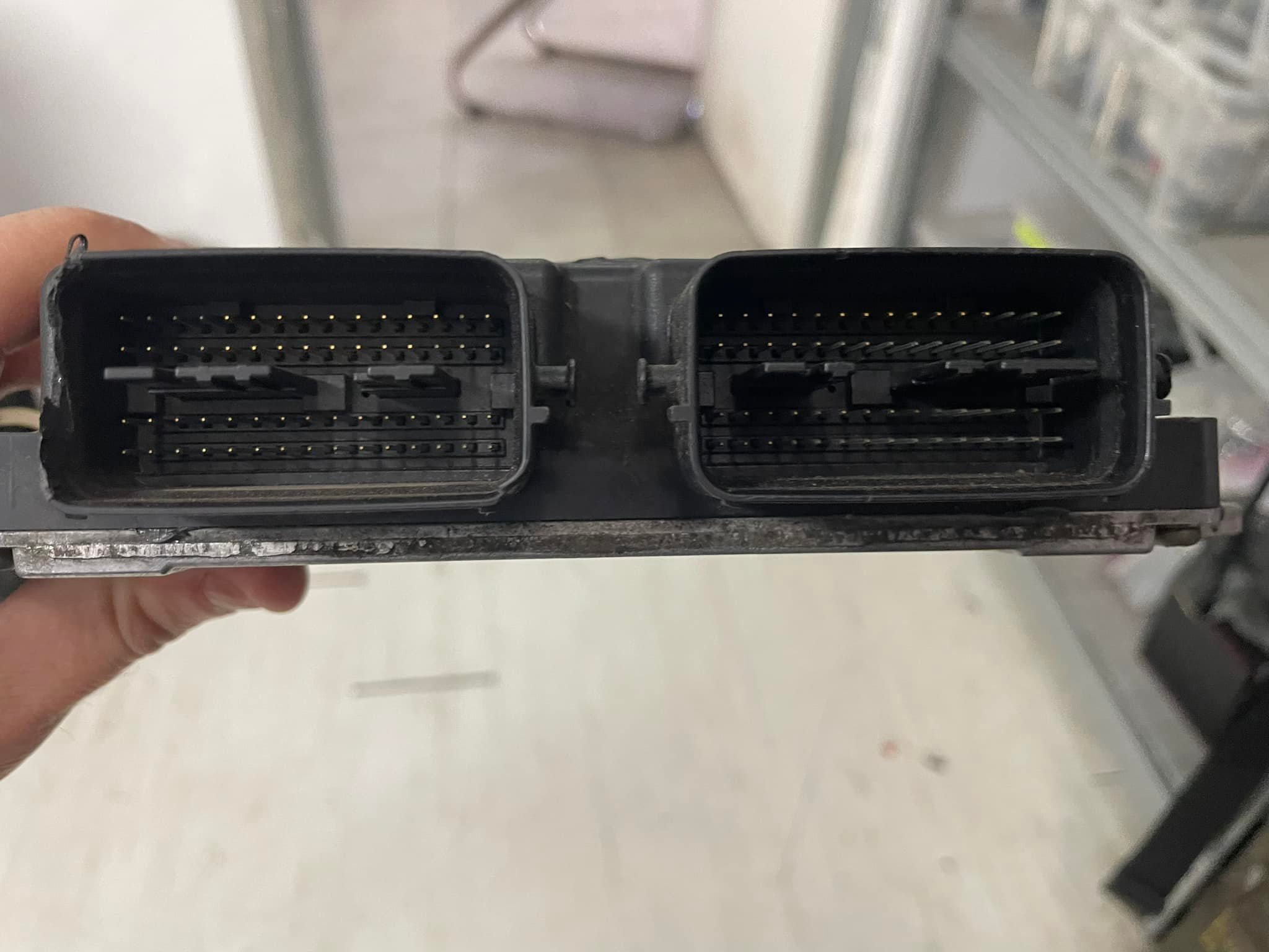 Mazda 3 model 2008 Anyone can help how to read on bench ? Which