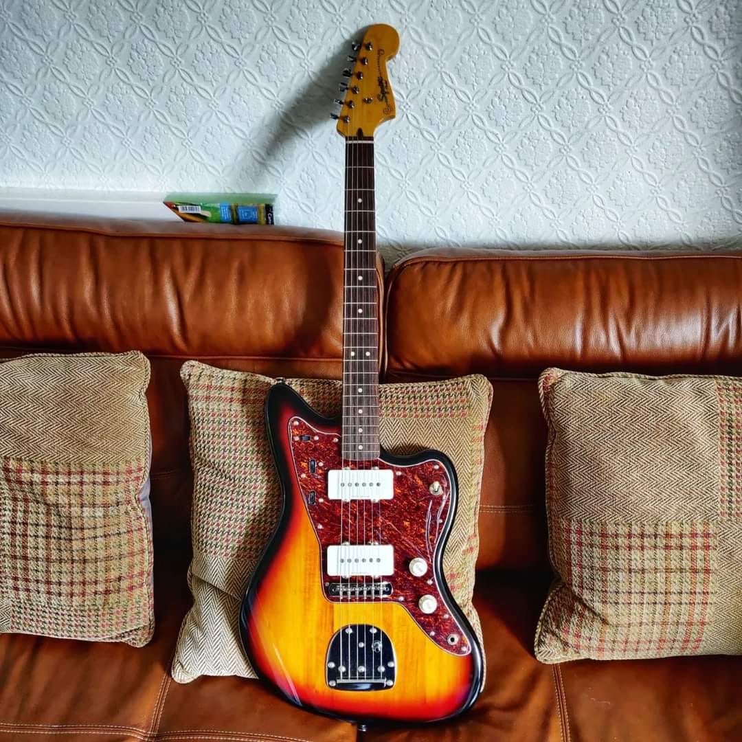 Upgraded Squier Jagmaster with Seymour Duncan 59 humbucker