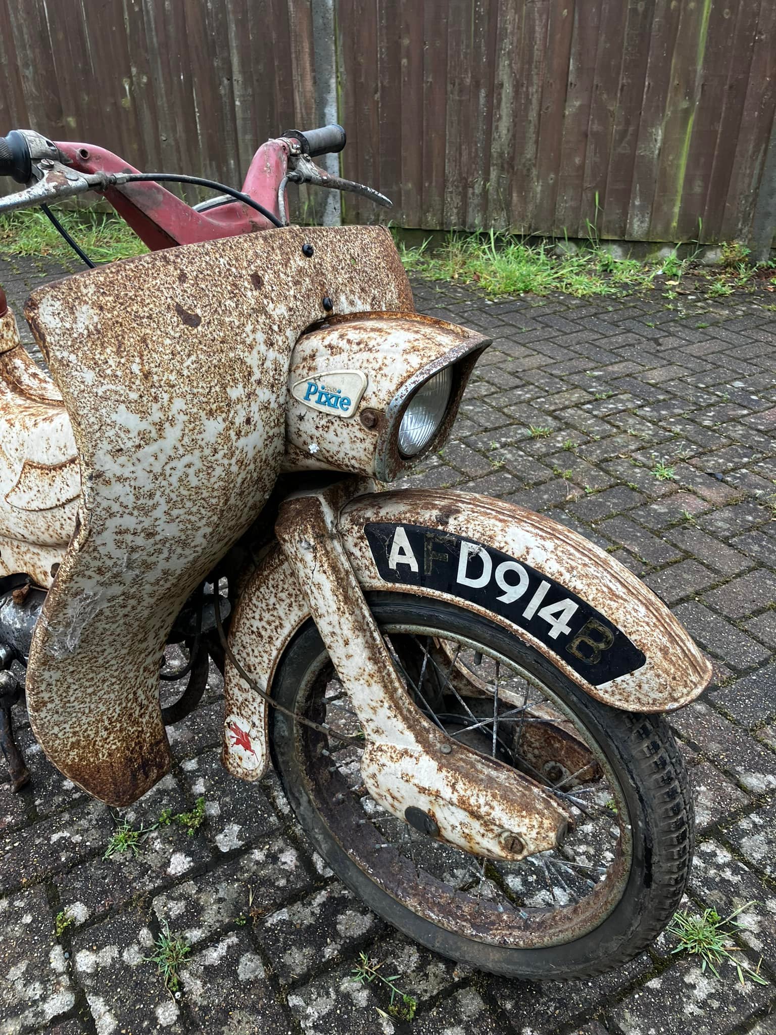 1960? Ariel pixie 75cc 4000 miles. Complete bike, nothing missing