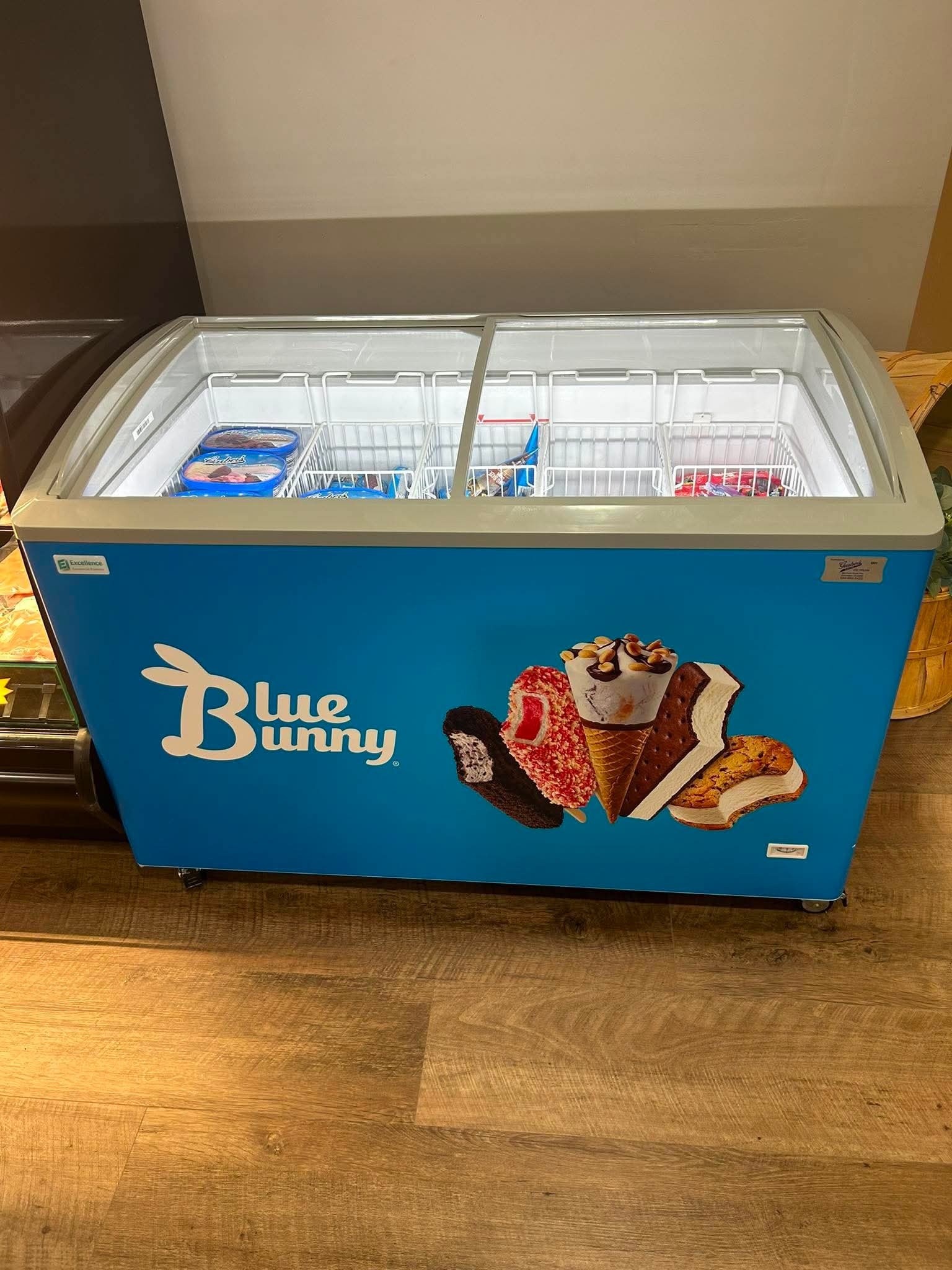 Shanks location has some new goodies!! 😍 Local coffee☕️ and