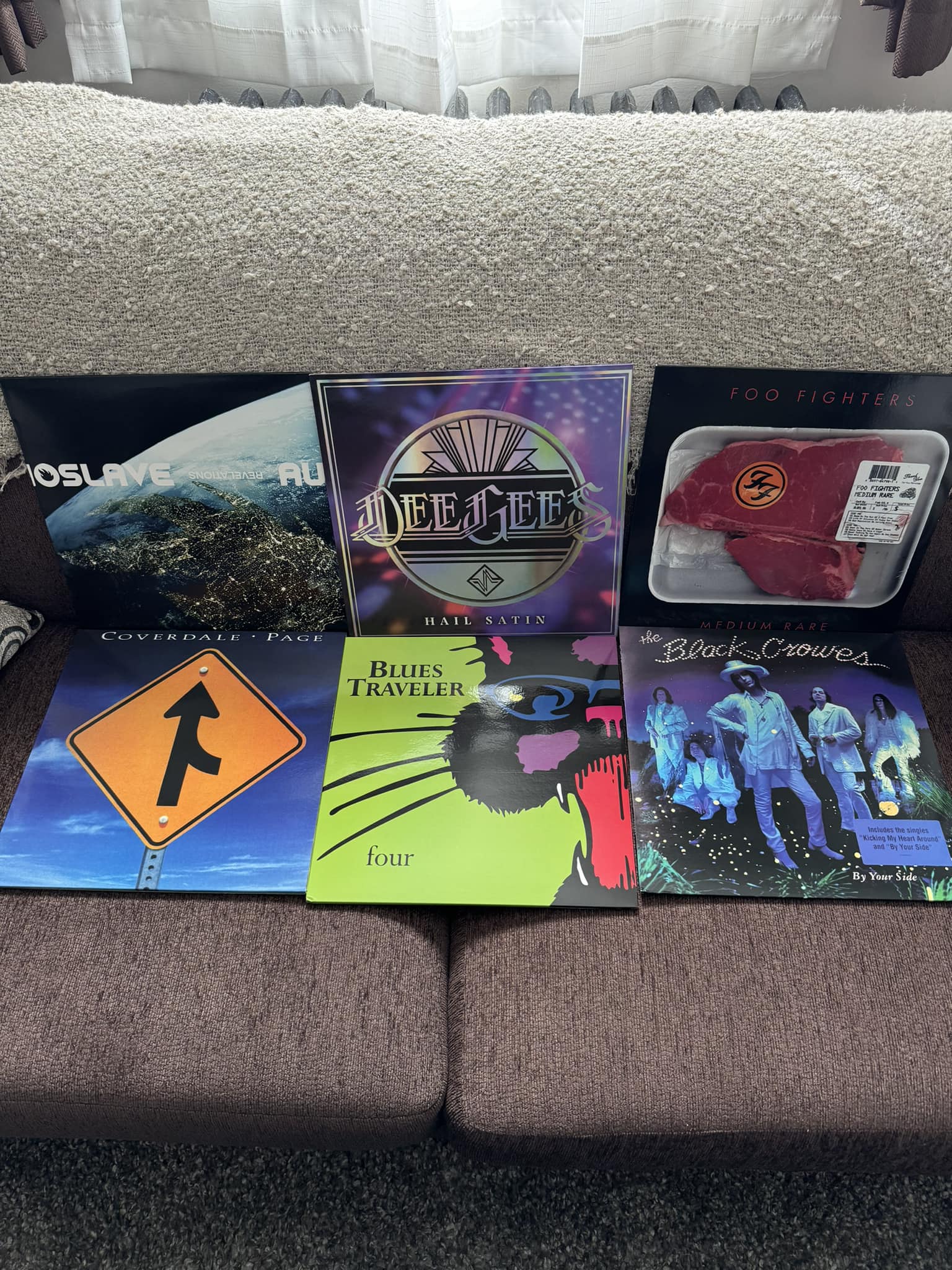 Are unofficial vinyl records worth buying? display picture 1
