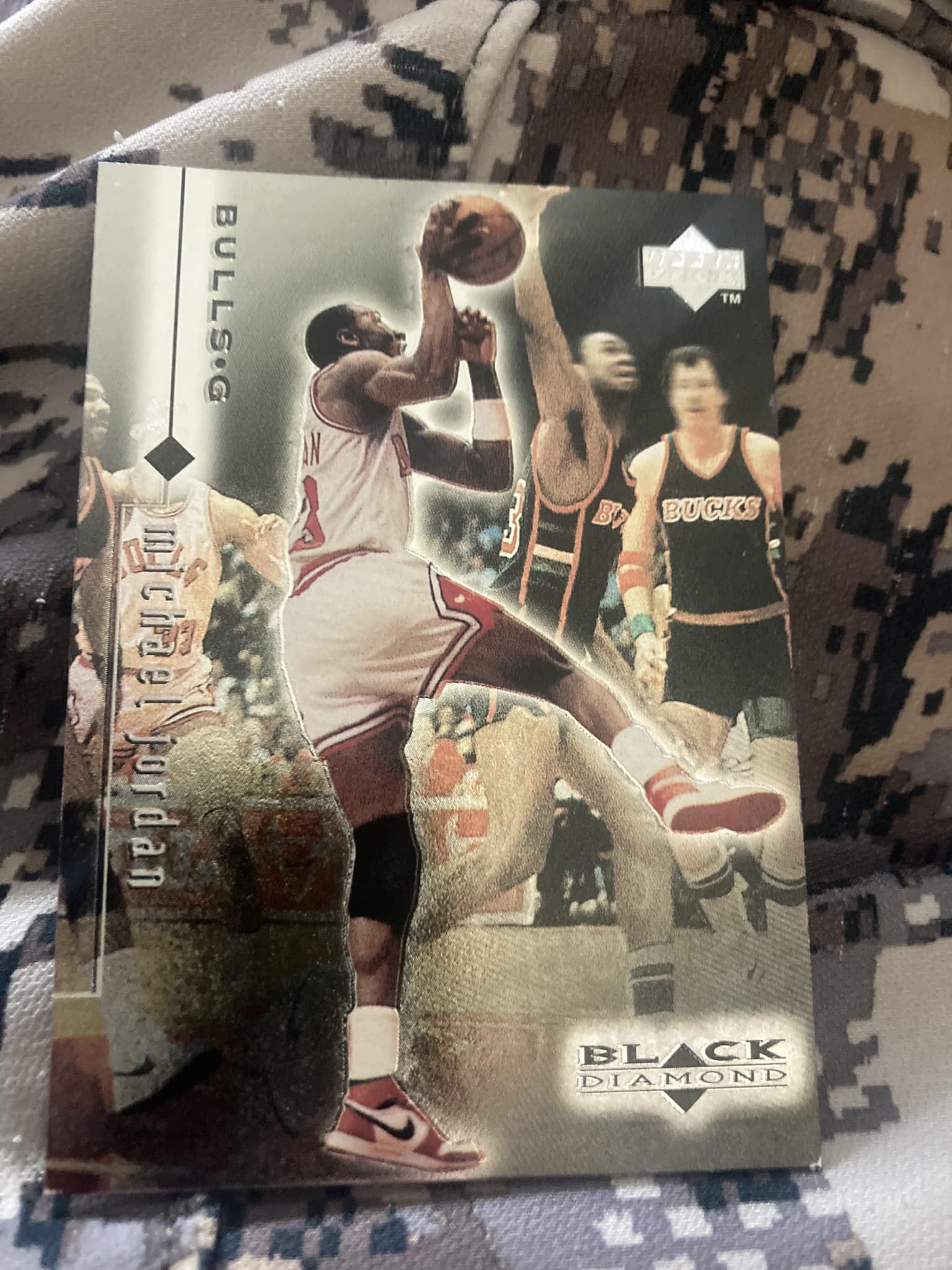 Michael Jordan Chicago Bulls Black Magic card info