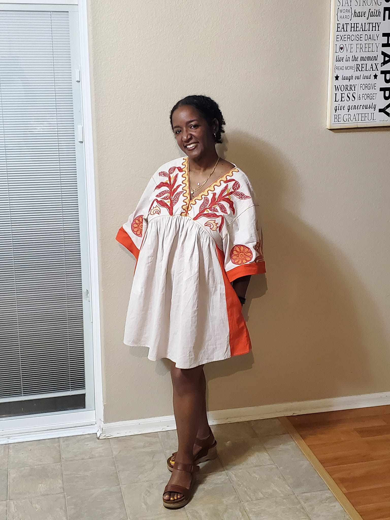lace white strapless dress Lady Black Tie - Floral Mini bubble Gizele is 5’9 and Size:XL (17-17.5 Neck) / 38-39 Sleeve Rachel Allan 40692 Open-Back