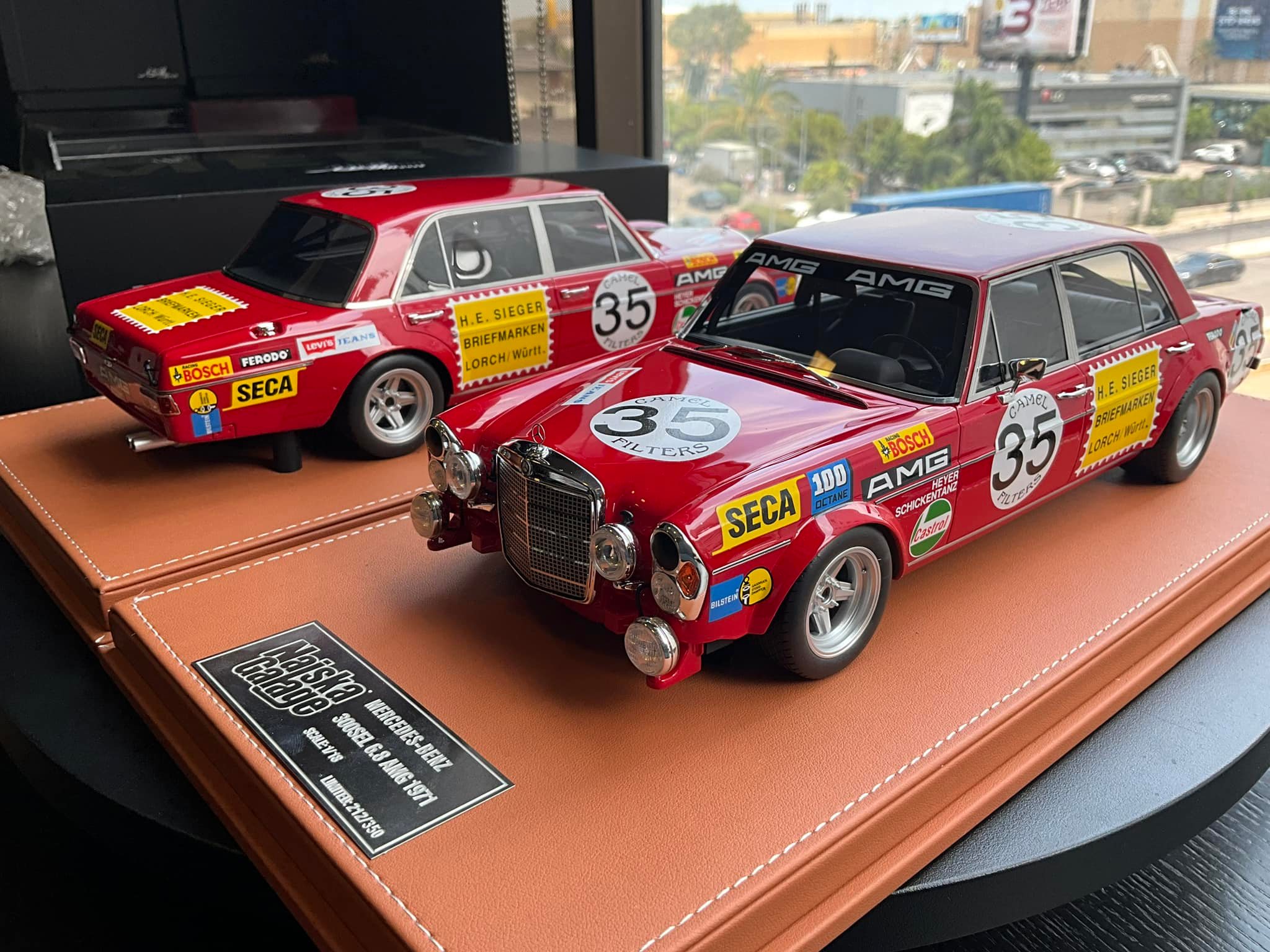 Mercedes-Benz 300 SEL 6.8 The Red PIG