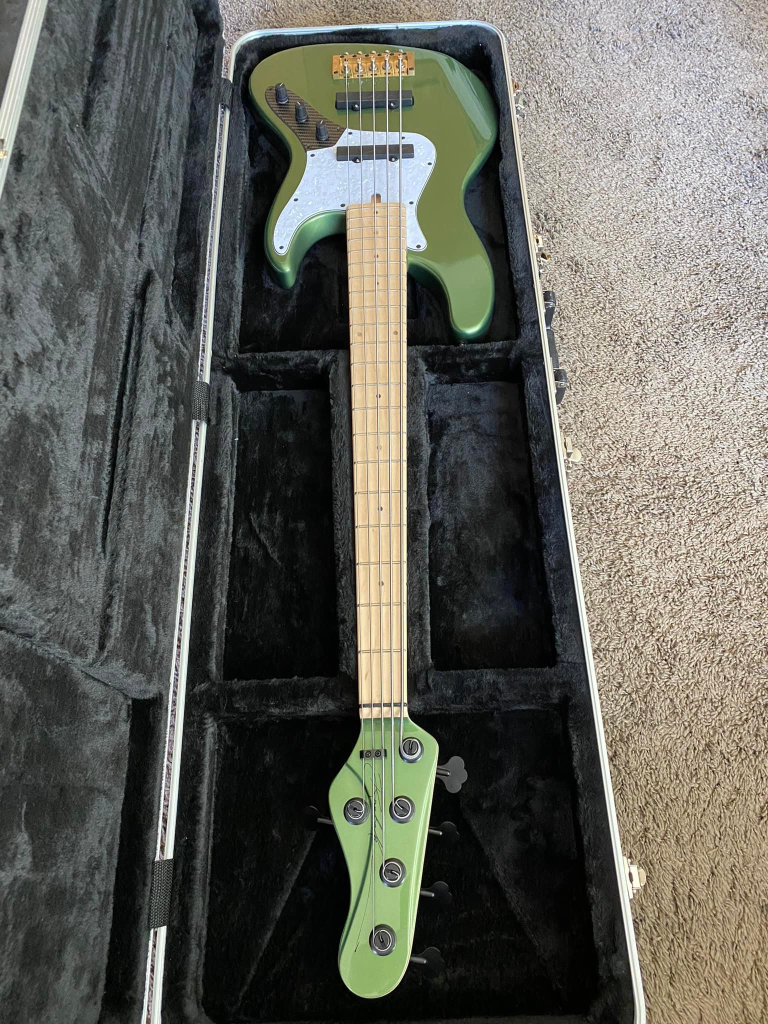 Custom Brubaker USA JXB-5 Bass Guitar Discussion