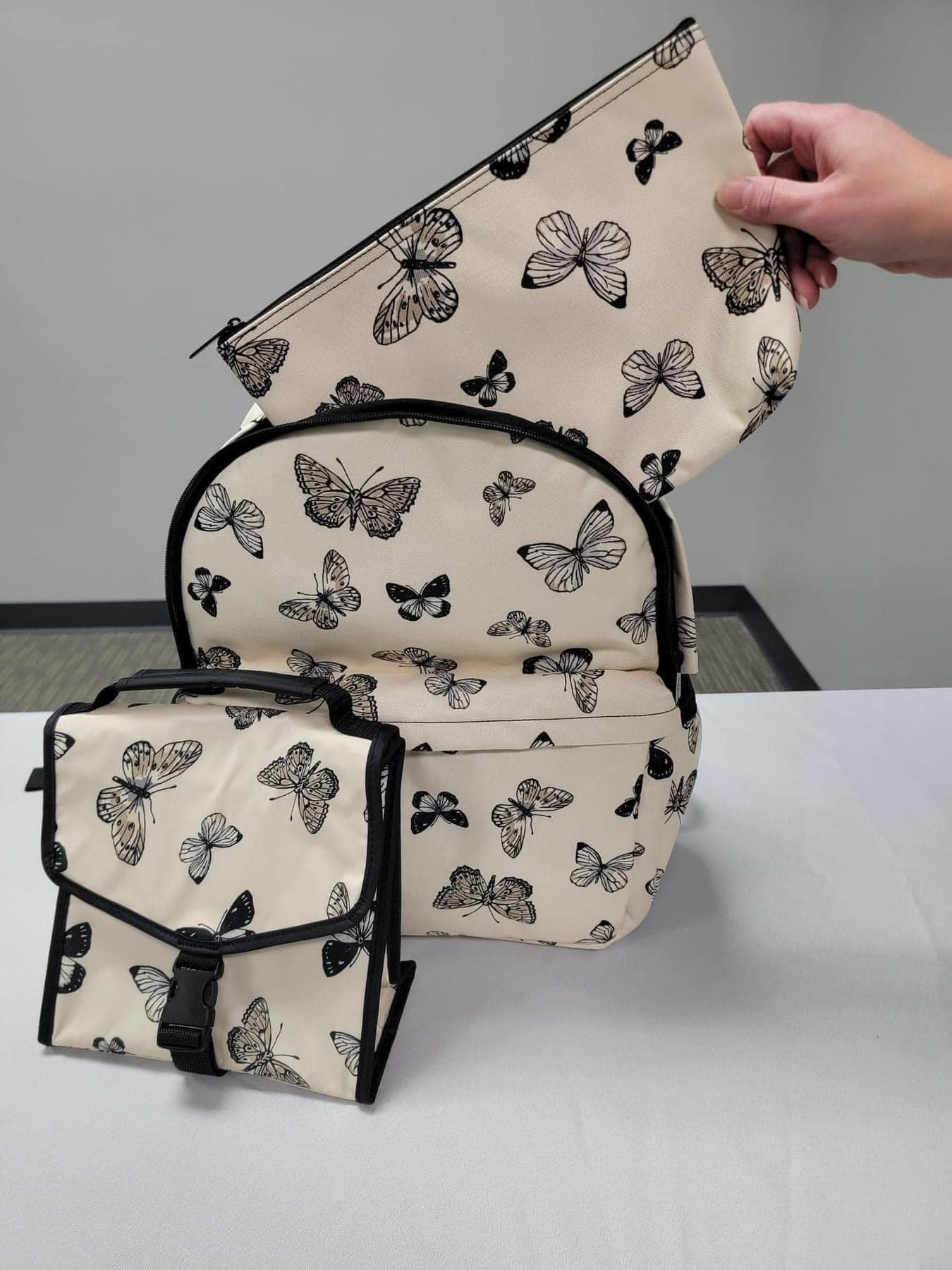 daniel tiger mini backpack Skip Hop x Toddler Backpack, Preschool Ages 1-4, Trolley Friends : Clothing, Shoes & Jewelry The colorful character artwork and show logo patch add a themed look to this bookbag Daniel Tiger's Neighborhood back-to-school giveaway
