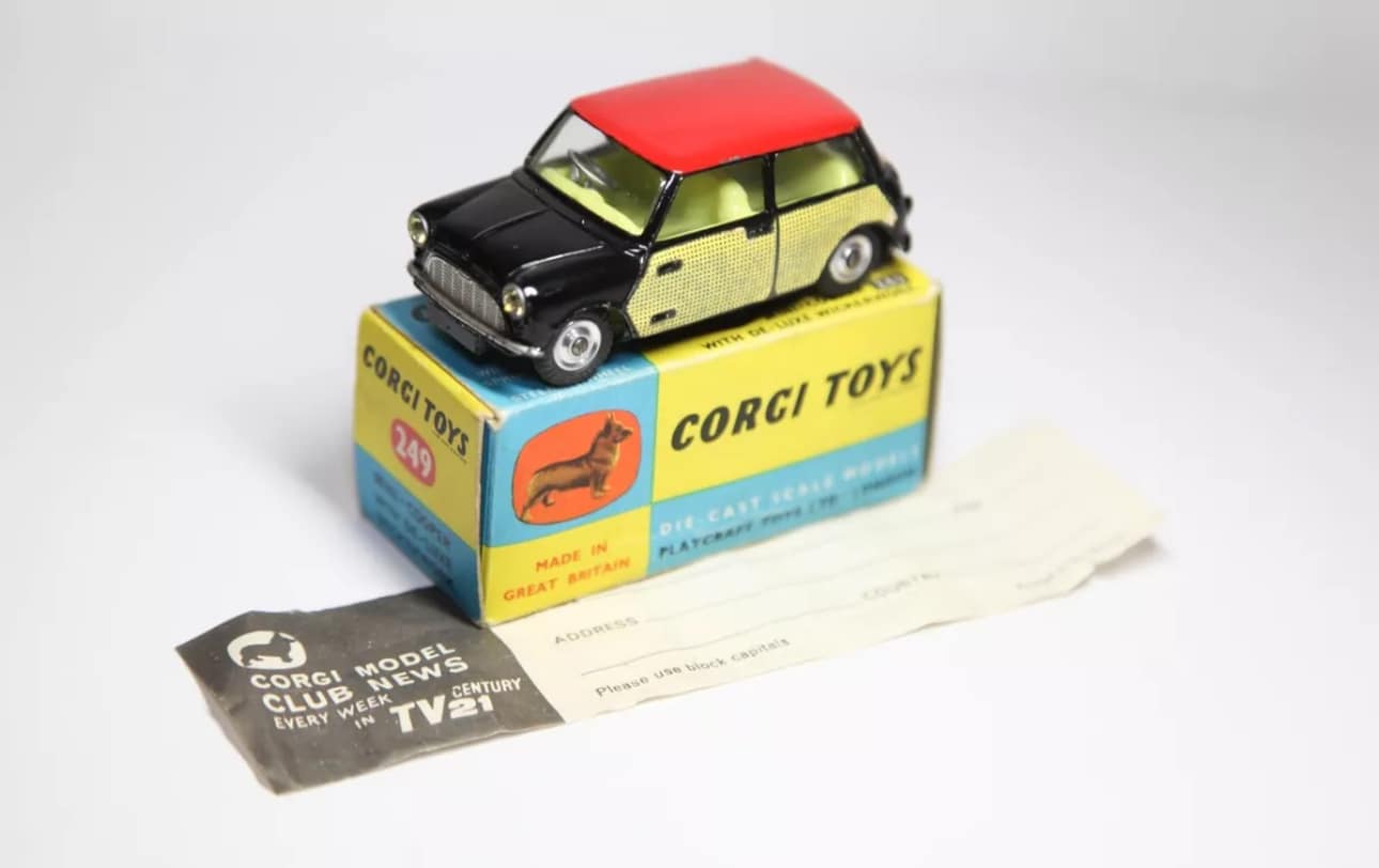 Corgi Toys Austin Mini Countryman #485 In March 1965, a month
