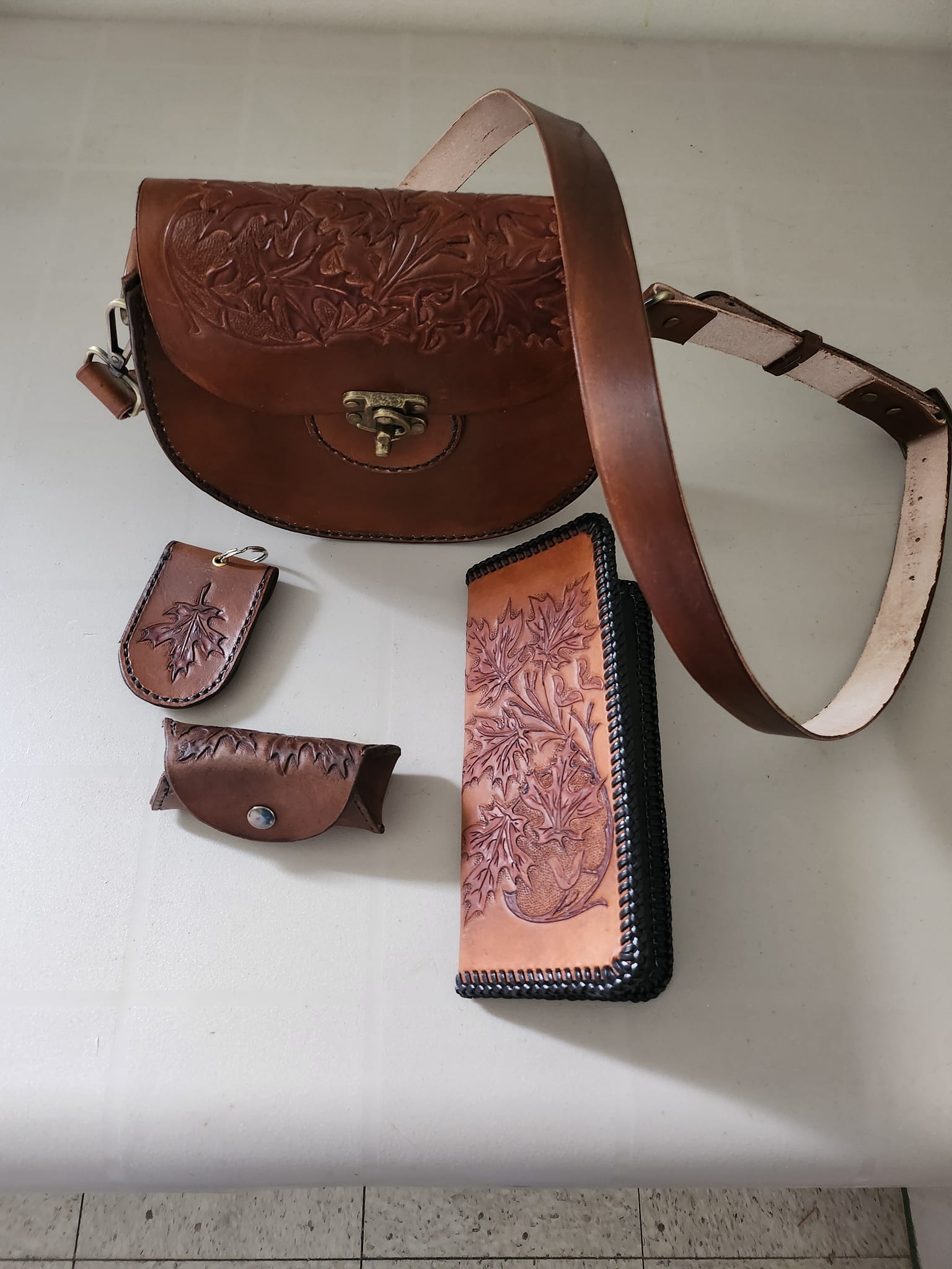 Retro 70s leather purse set