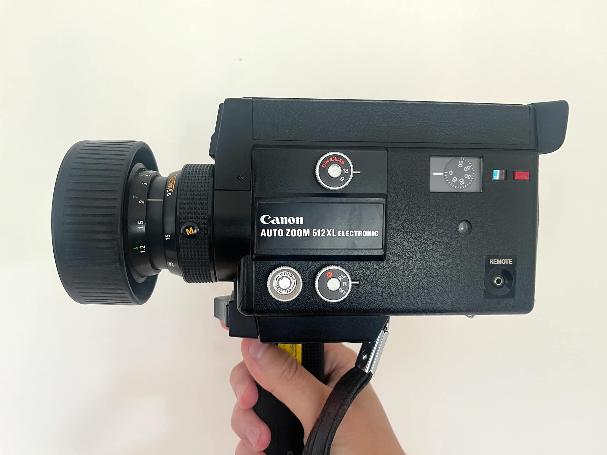 Hi everyone. Finally found a working Super 8: Canon Autozoom 518