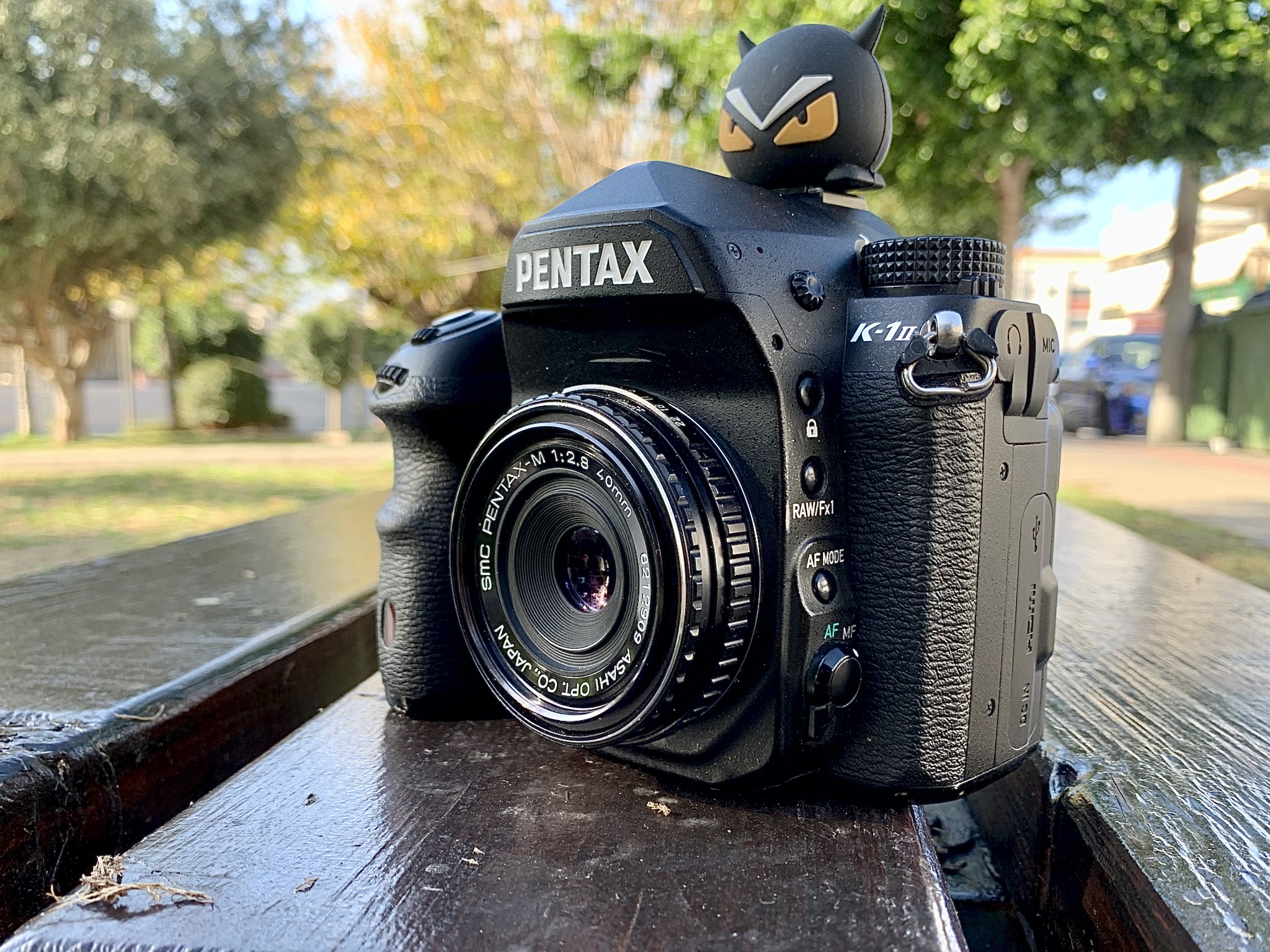 Pentax-M 40mm 2.8 pancake lens review on Pentax KX and ZF