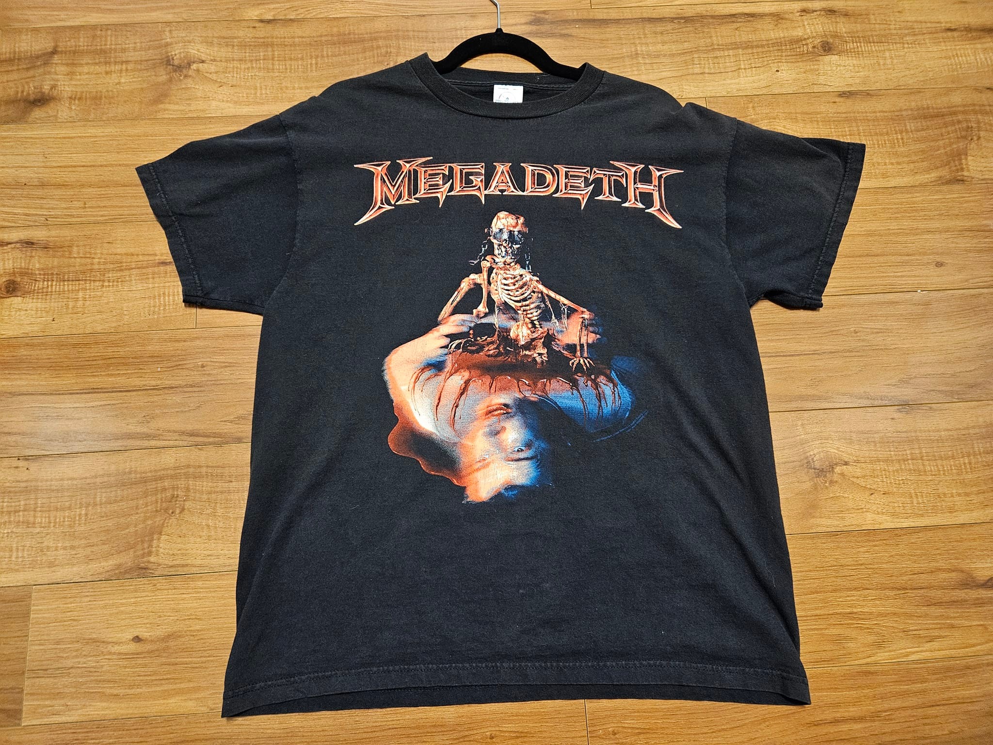 Vintage 2001 tour t-shirt with Japanese characters