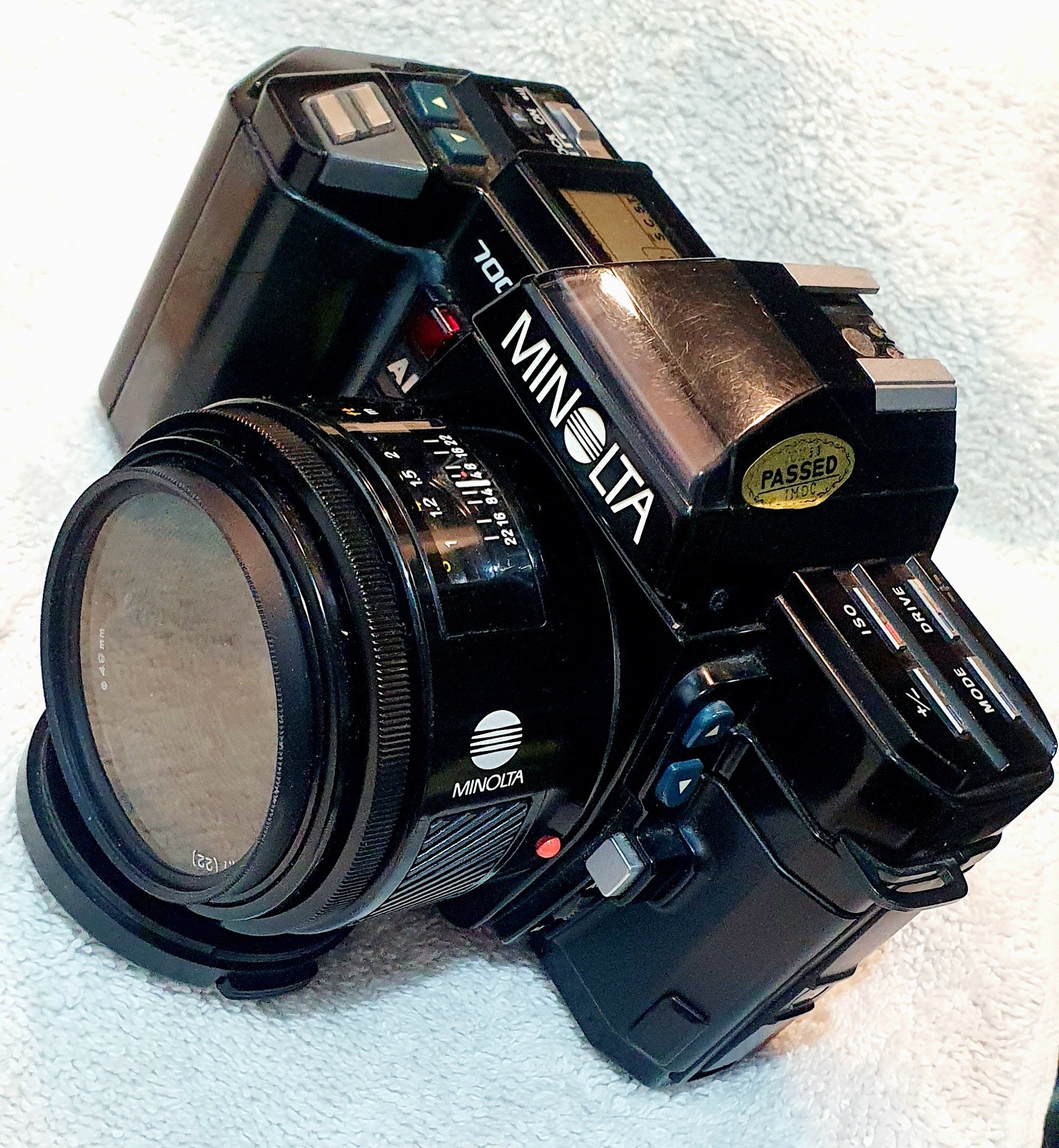 Restoring a vintage Minolta 7700i camera