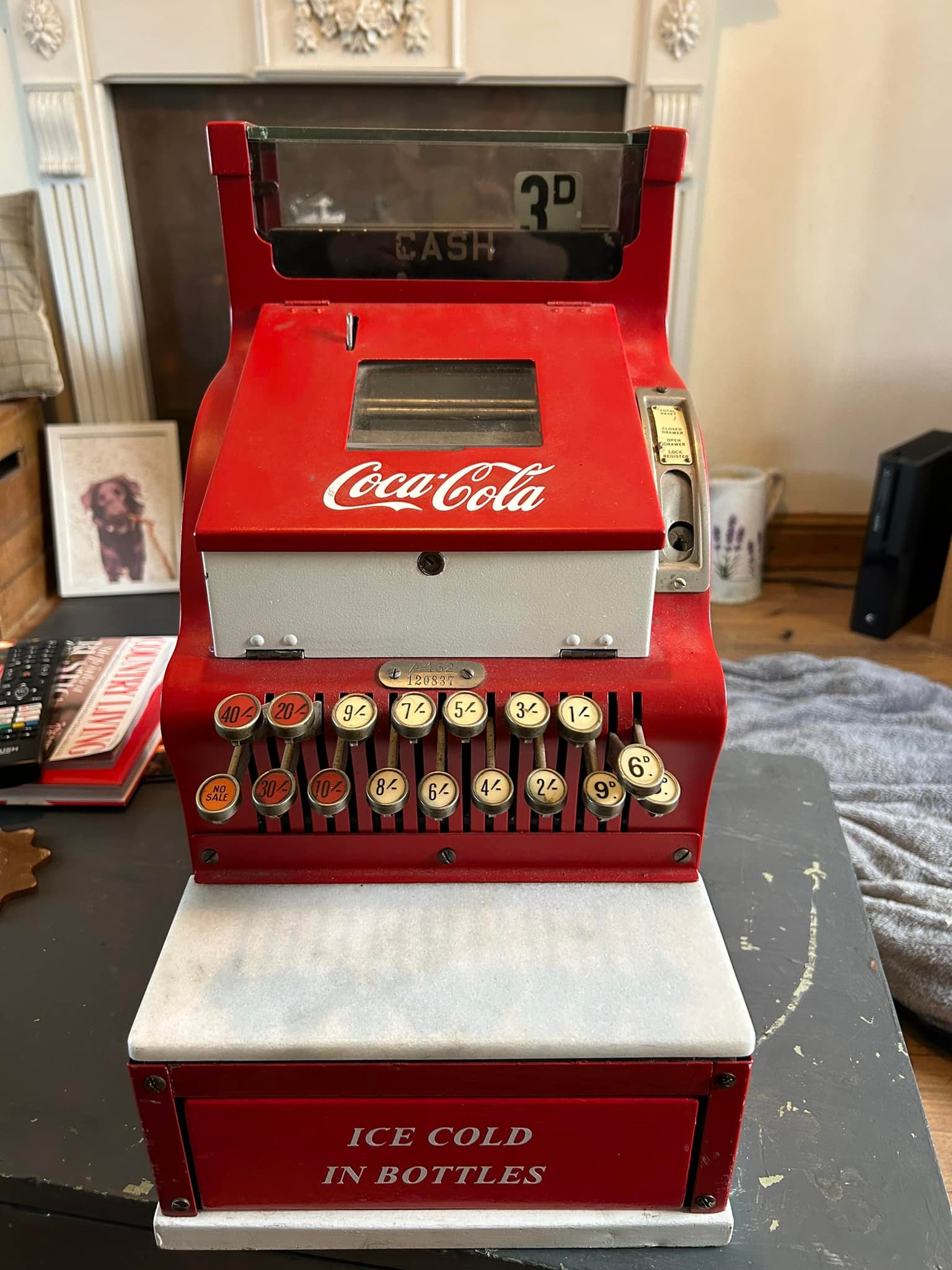 Identify and value old cash register?