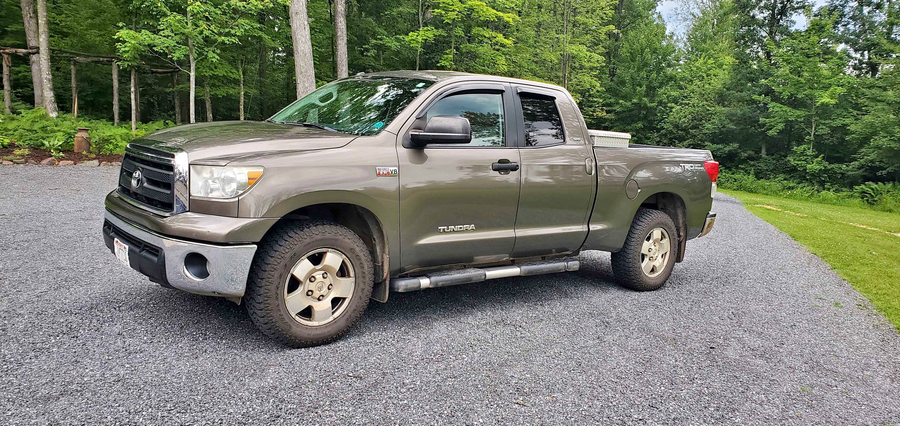 2011 Toyota Tundra Double Cab · Pickup 4D 6 1/2 ft
