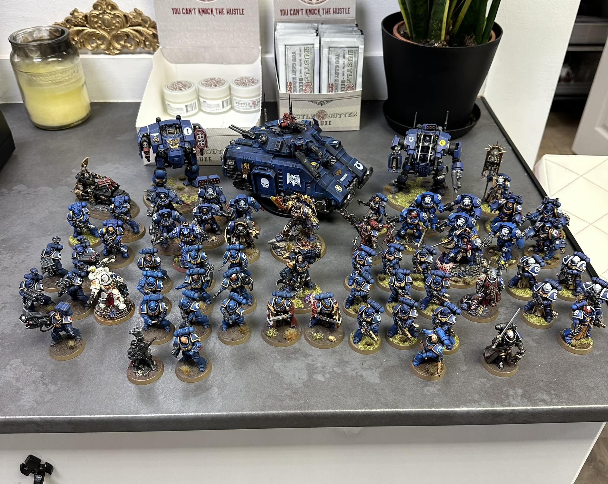 Warhammer 40K Necromunda – 4 Basi Tonde 25mm – Assortimento Casuale – Games Workshop