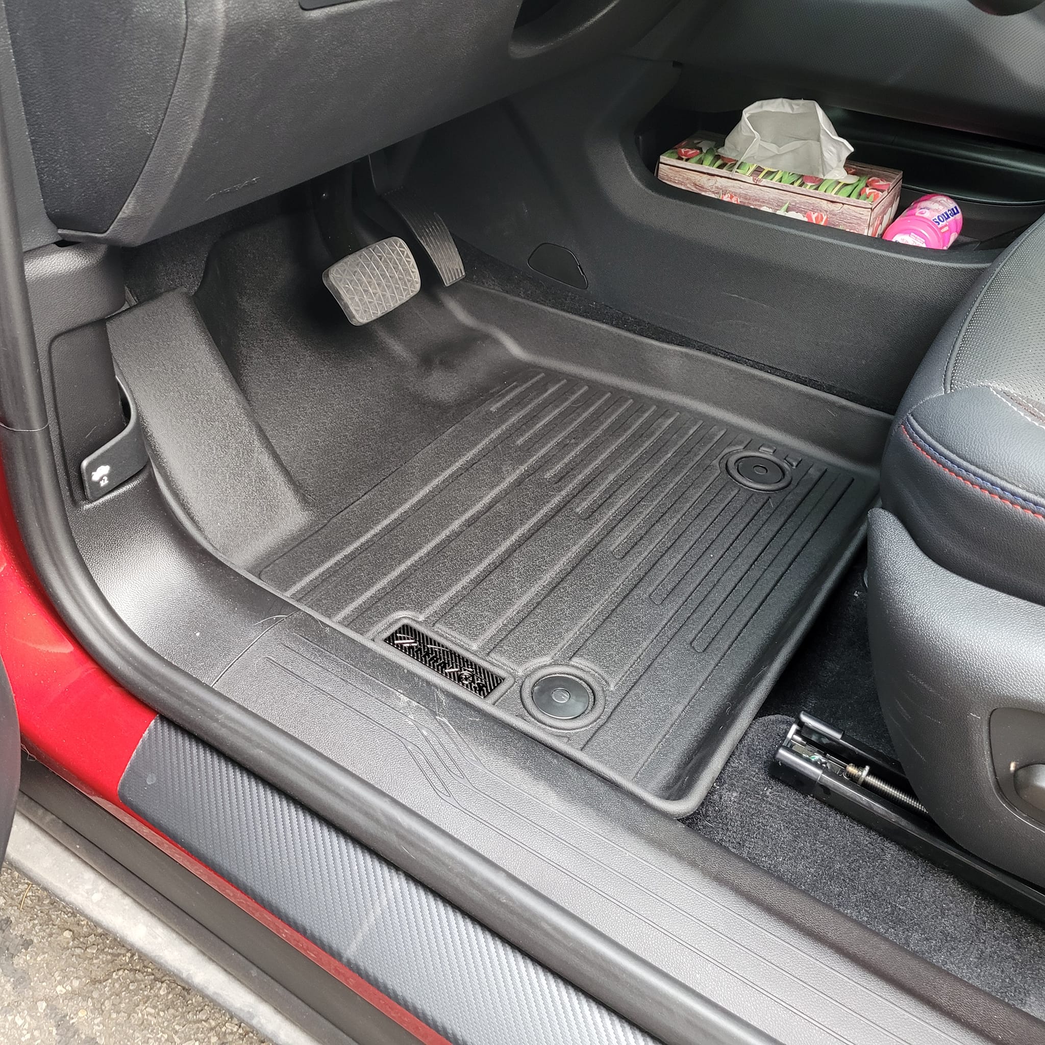 WeatherTech FloorLiner Floor Mats for Chevrolet Equinox - 2018-2023 1st Row Grey