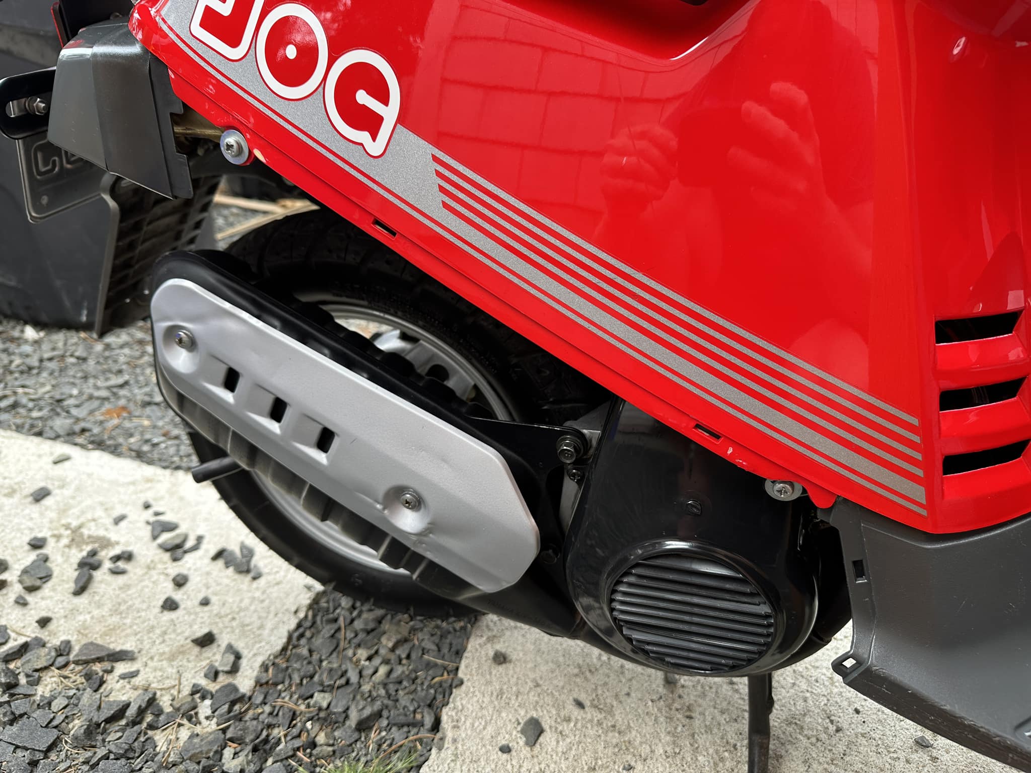 Where to find side panels for Yamaha Razz and Jog scooters?