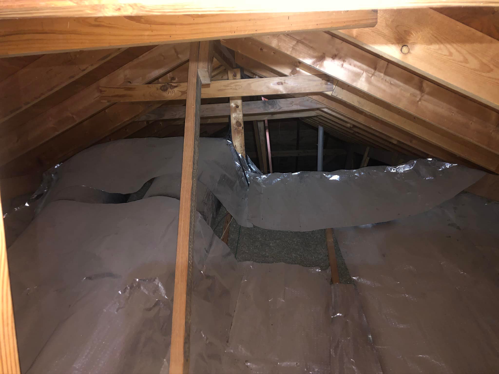 IES Reflektierende Dampfsperre 92,9 M² – Weiße Isolierfolie Für Dach & Decke, 1,2 M Breit