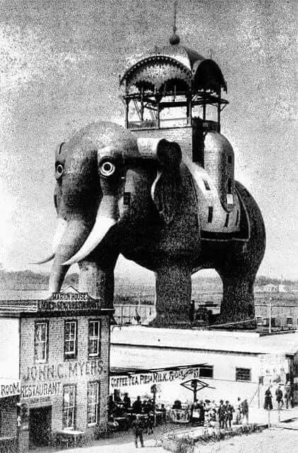 Monument to Alice the Elephant in Staten Island