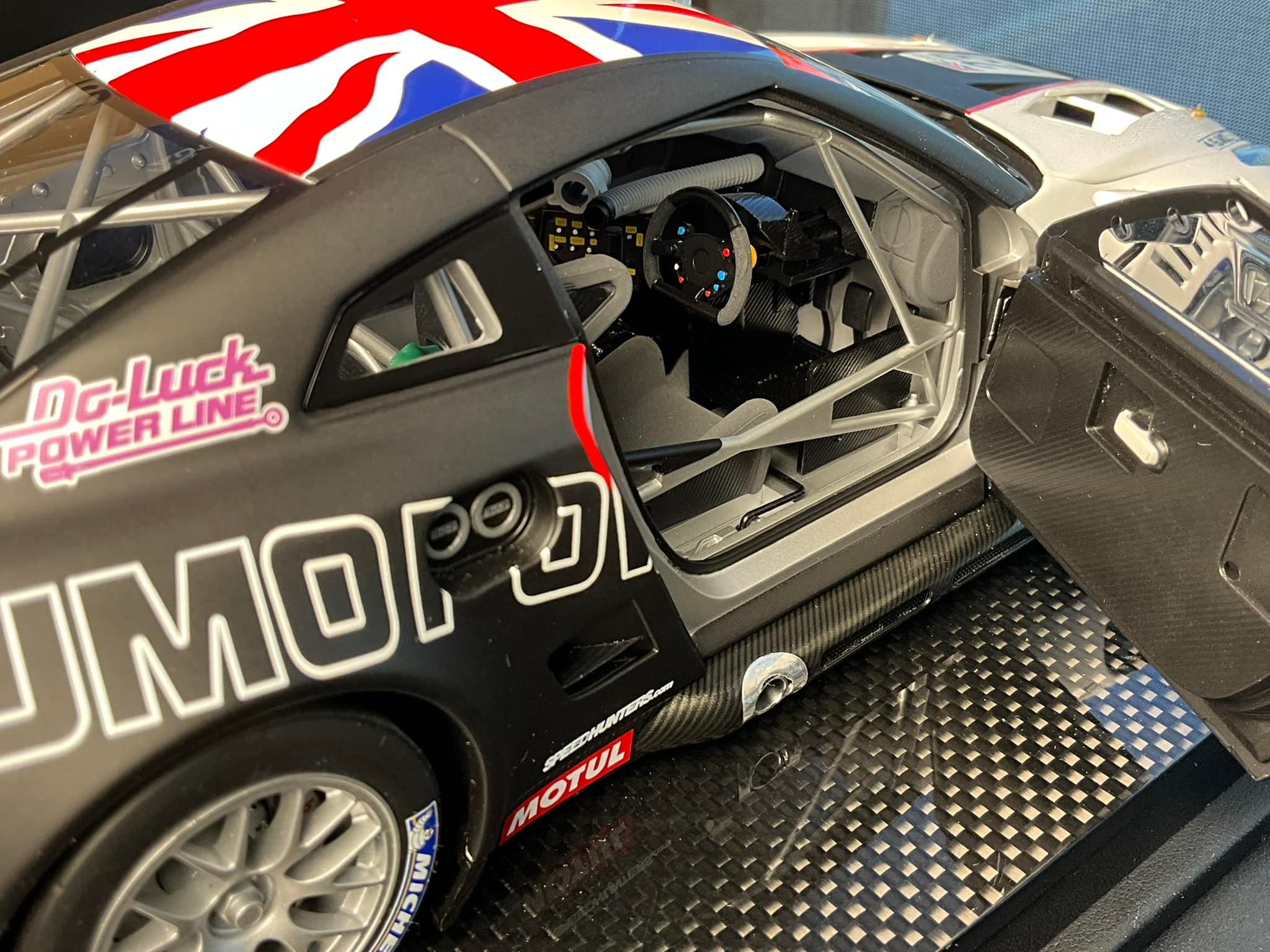 Nissan GT-R FIA GT1 WORLD CHAMPIONSHIP SUMO POWER GT#23 AUTOart