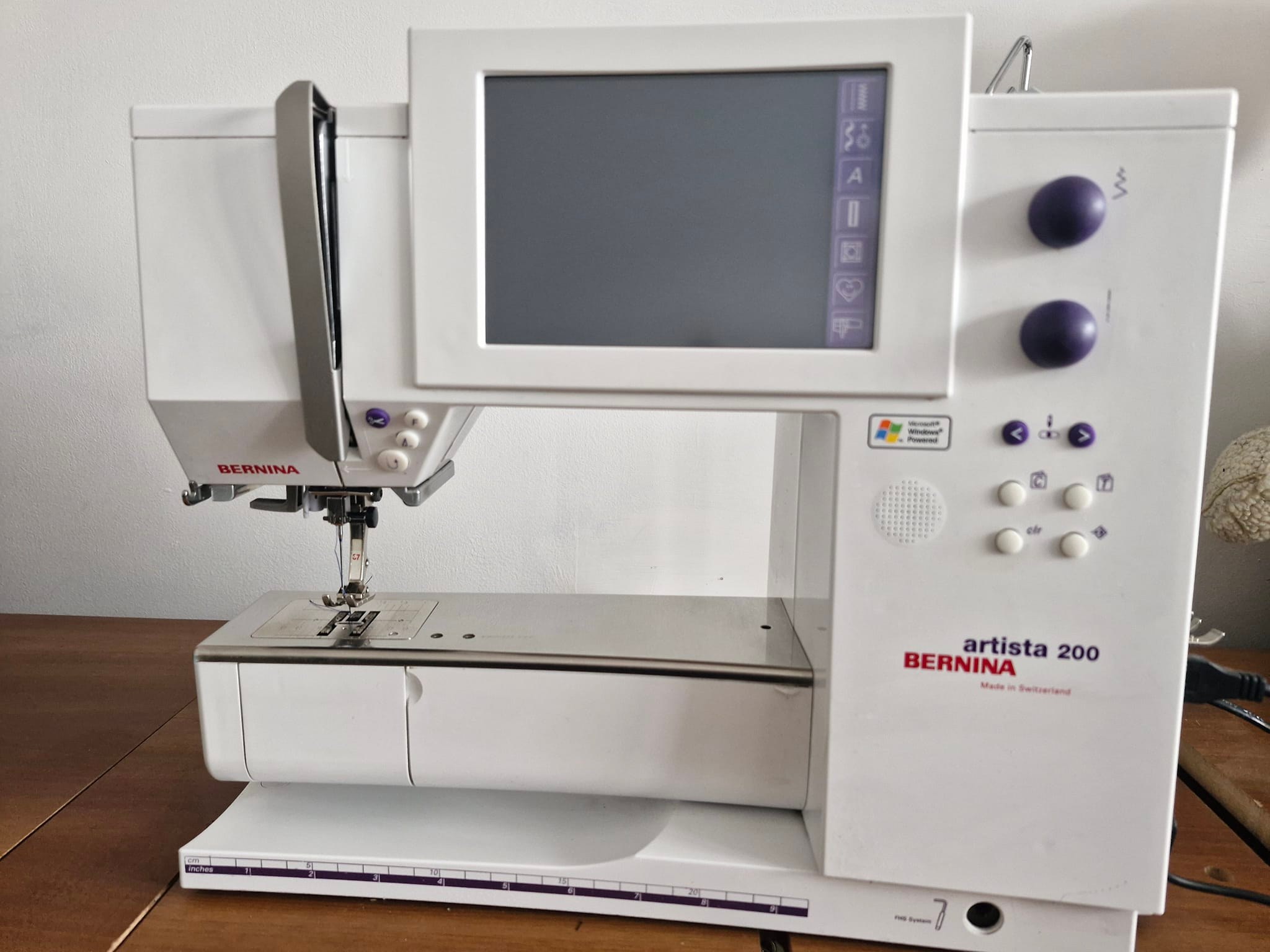 ❤️感謝特別価格❤️新品未使用❤️BERNINA artista200刺繍機 