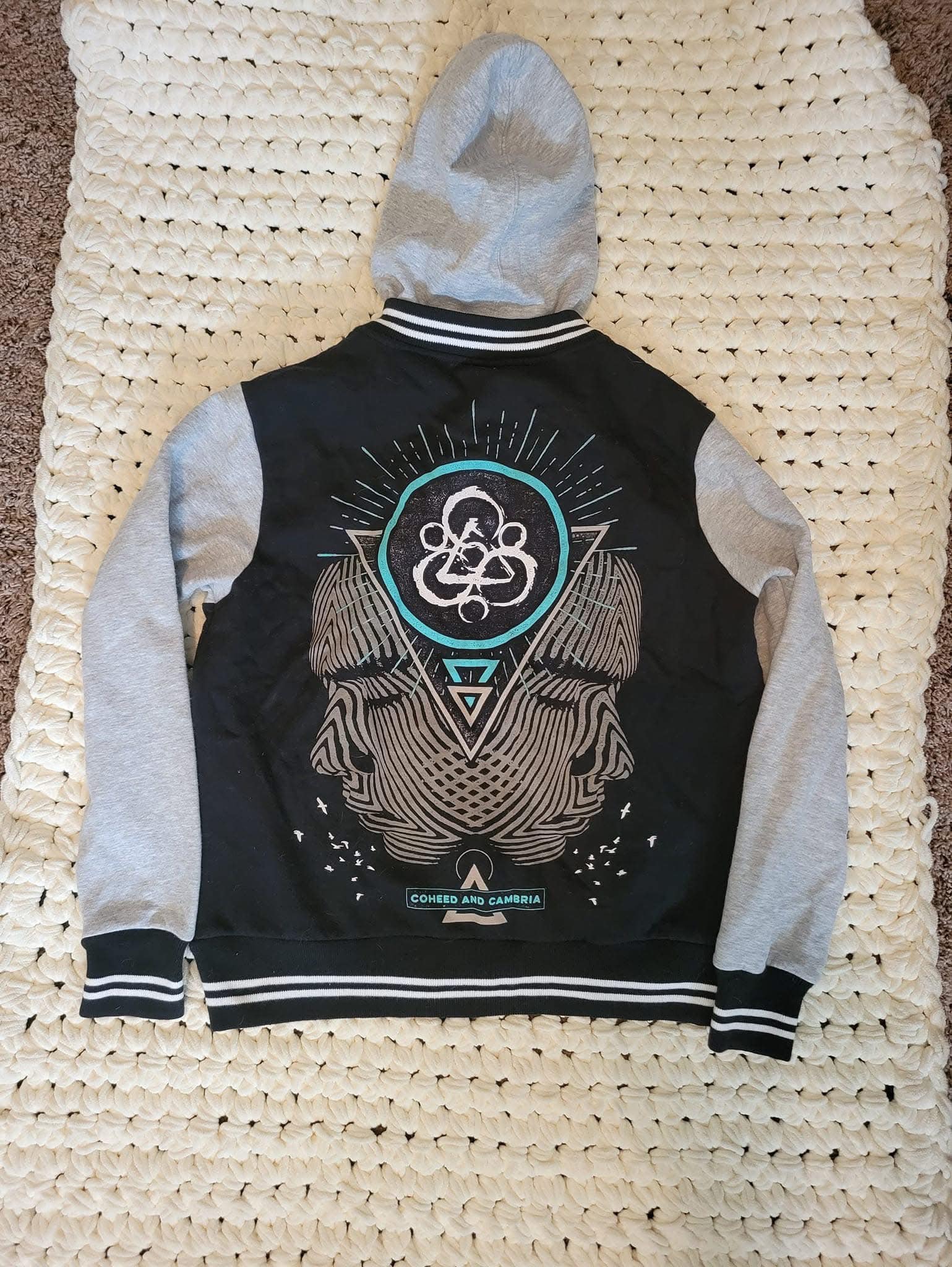 Where to find a Cambria sweatshirt or jacket in women