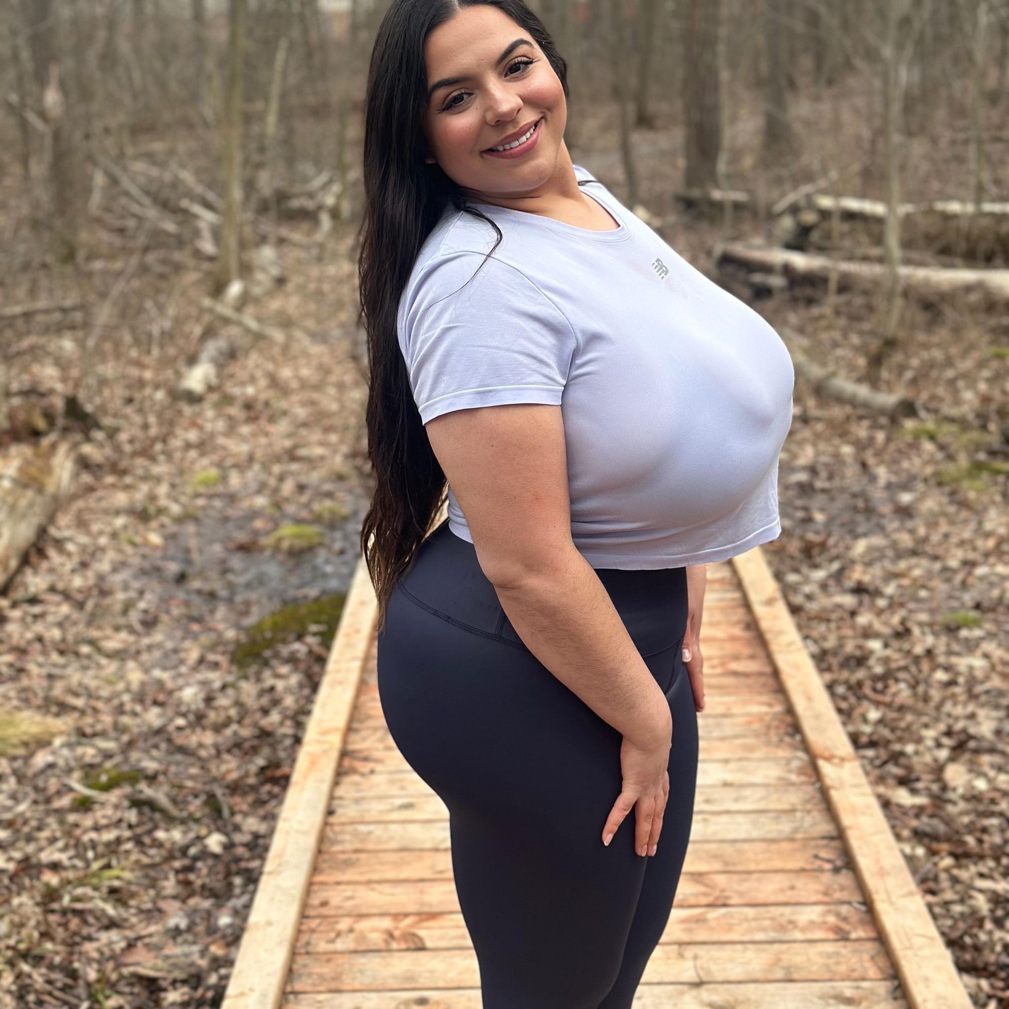 Teniah Elle - Teniah Elle added a new photo.