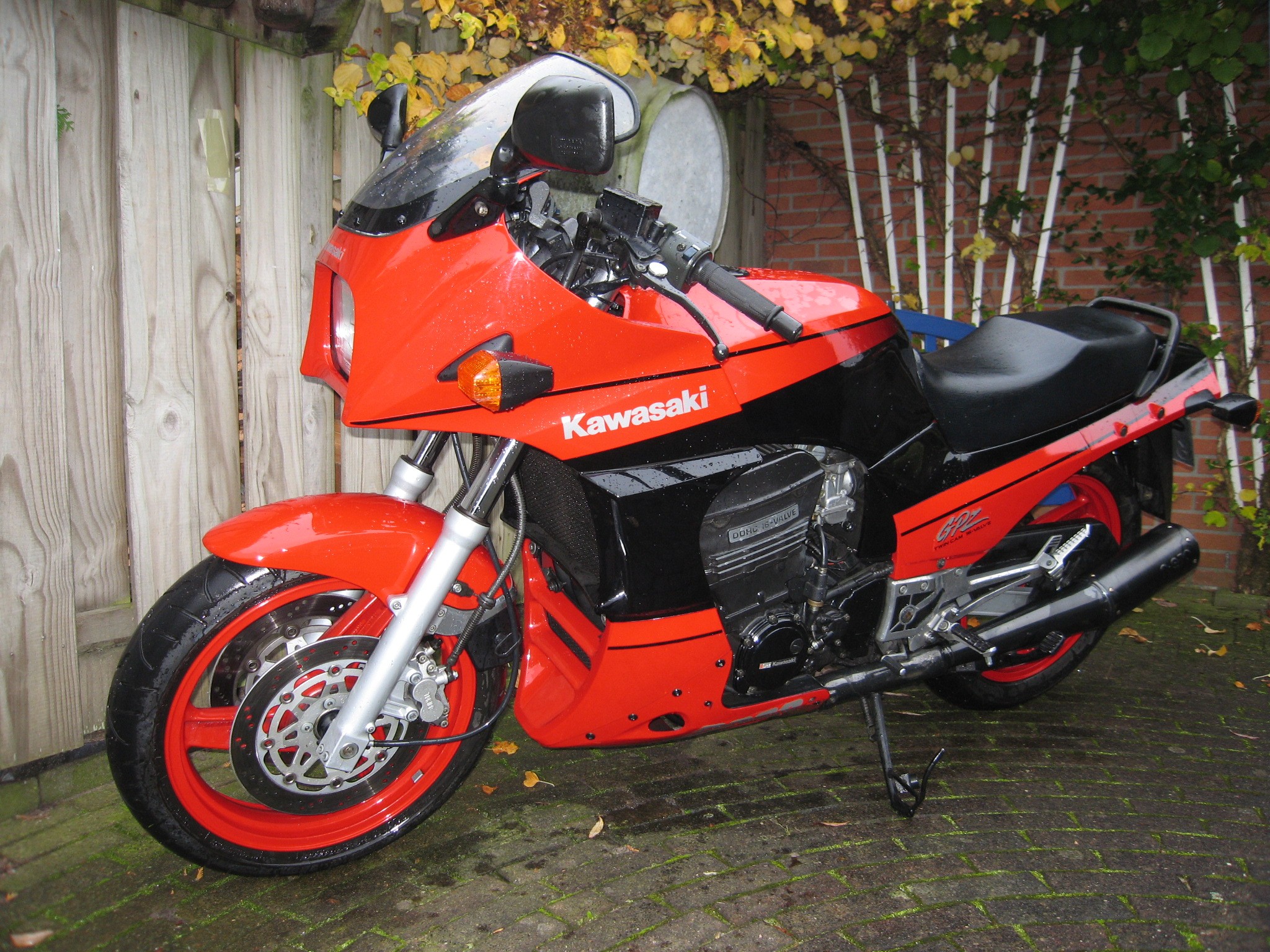 My kawasaki gpz900R from 1992 Kawasaki 3706 の ه ..) مسفثيت