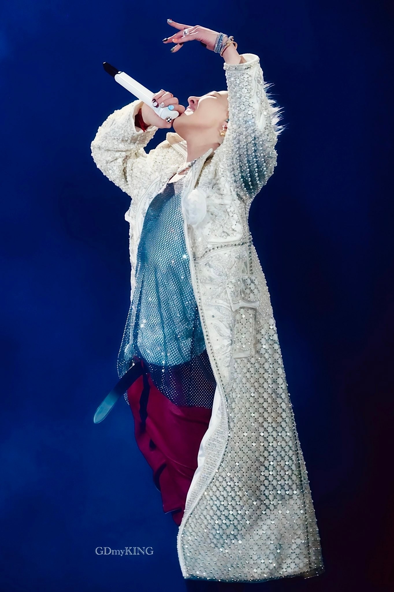 ミュージック SOL(from BIGBANG/TAEYANG 2017 WORLD TOUR SOL (from BIGBANG) - SO GOOD (TAEYANG 2017 WORLD TOUR [WHITE NIGHT