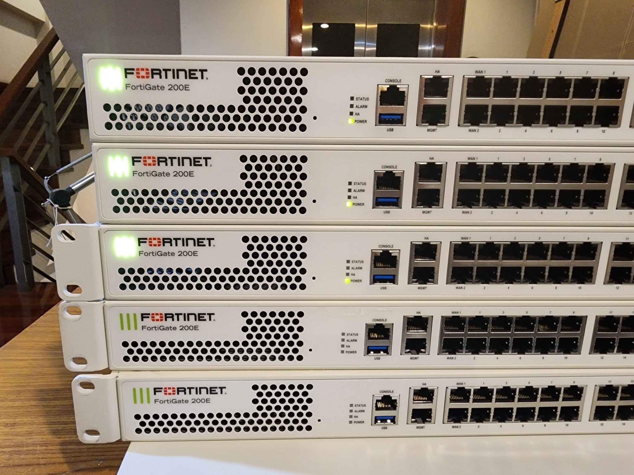 (เข้าใหม่ พร้อมส่ง) Fortinet Fortigate 200e Firewall ฟอร์ติเน็ต FG-200e