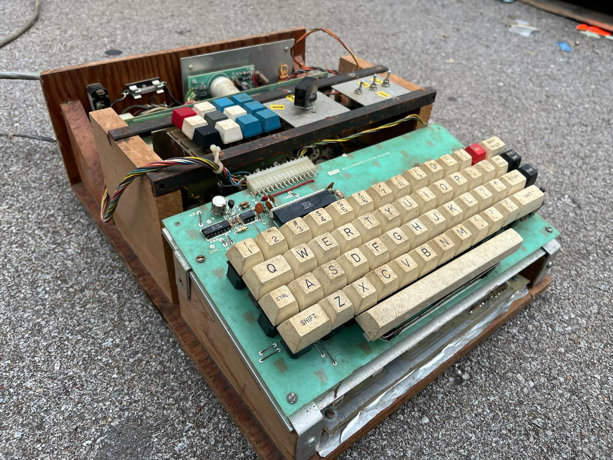What is this unique Southwest PC CT-1024 terminal part?