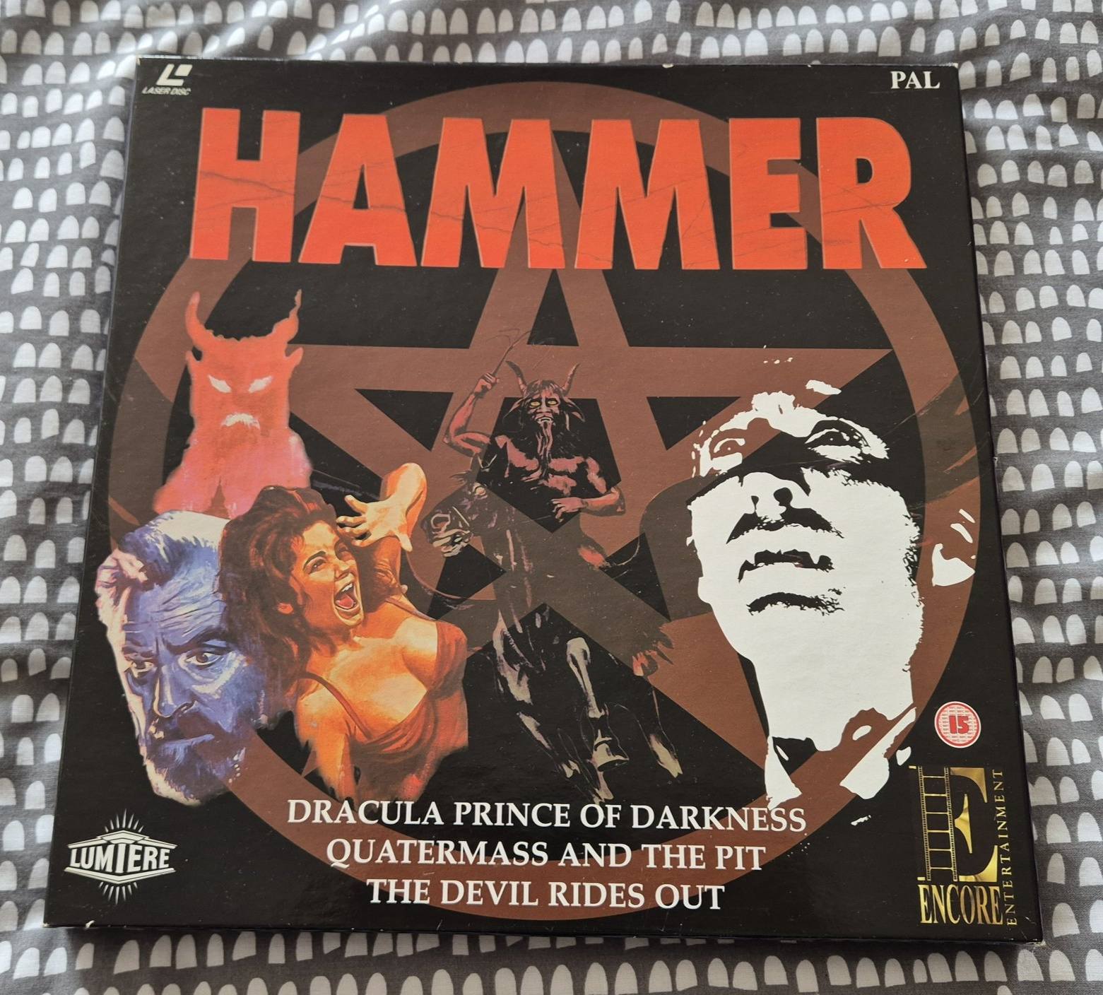 4 Hammer Dracula film 2 disc set on WB. FAVONILES 4 FILM FAVORITES 