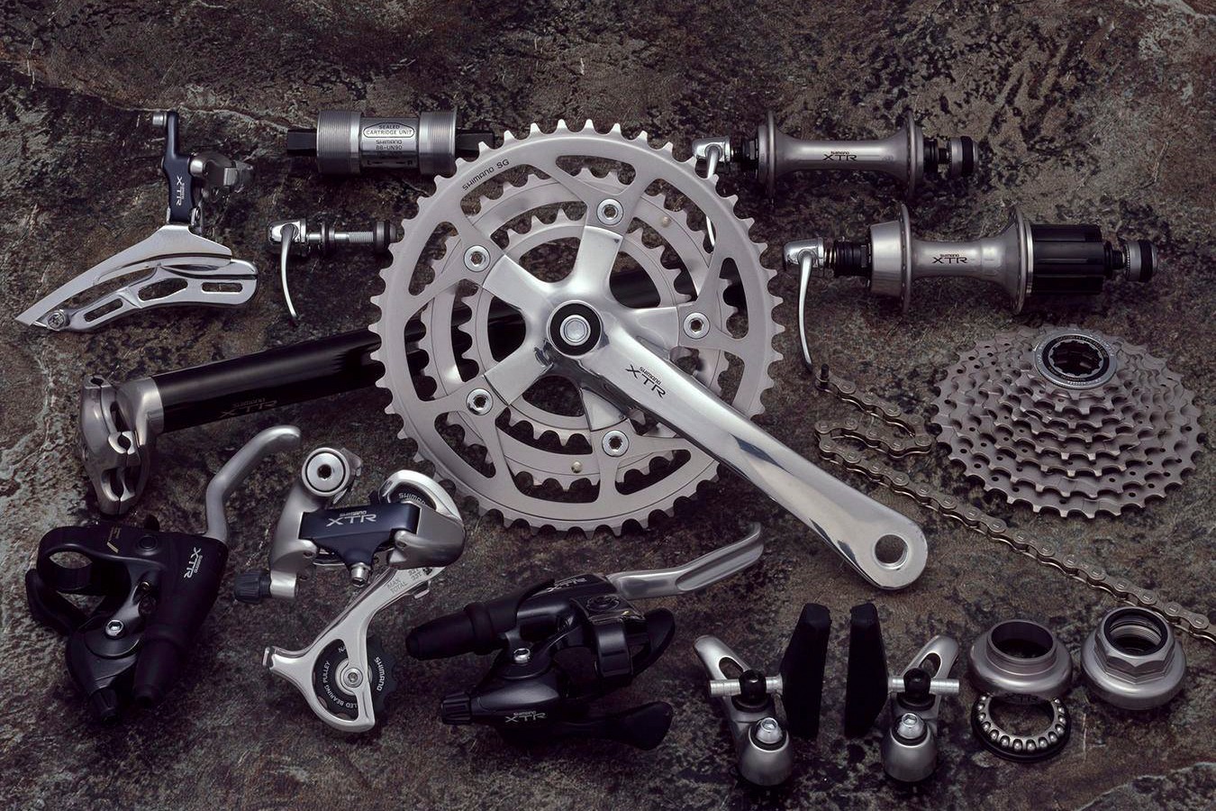 Shimano XTR M900 mountain bike component group