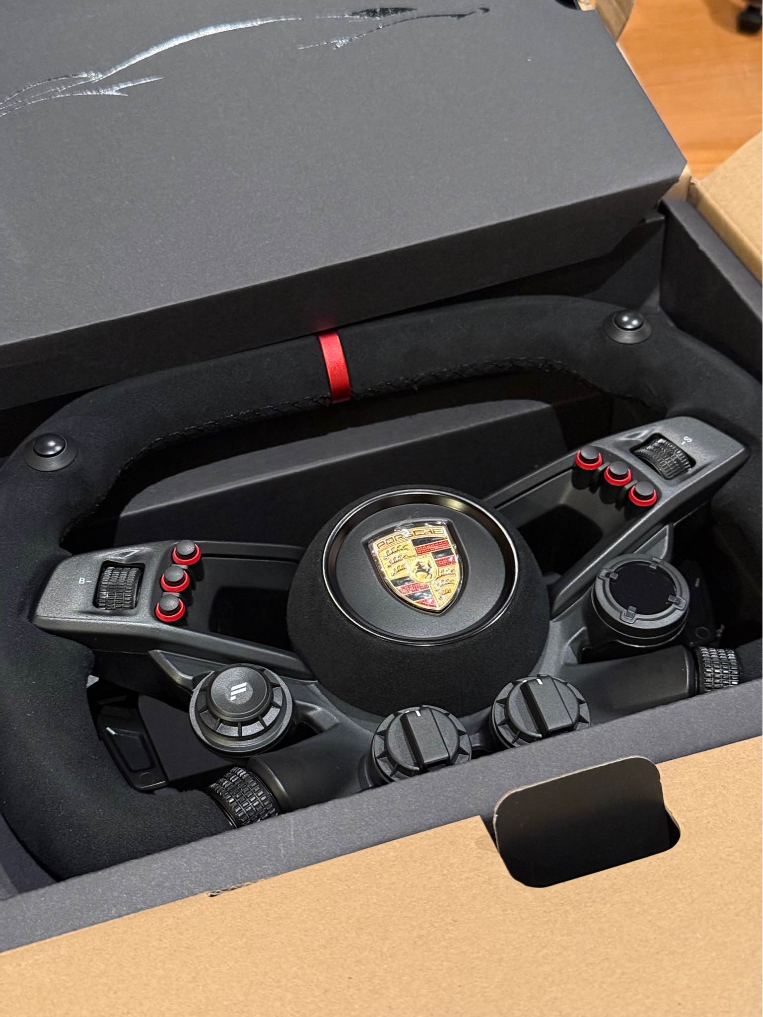 Brand new Fanatec CSL Elite Steering Wheel Porsche Vision GT Ready 